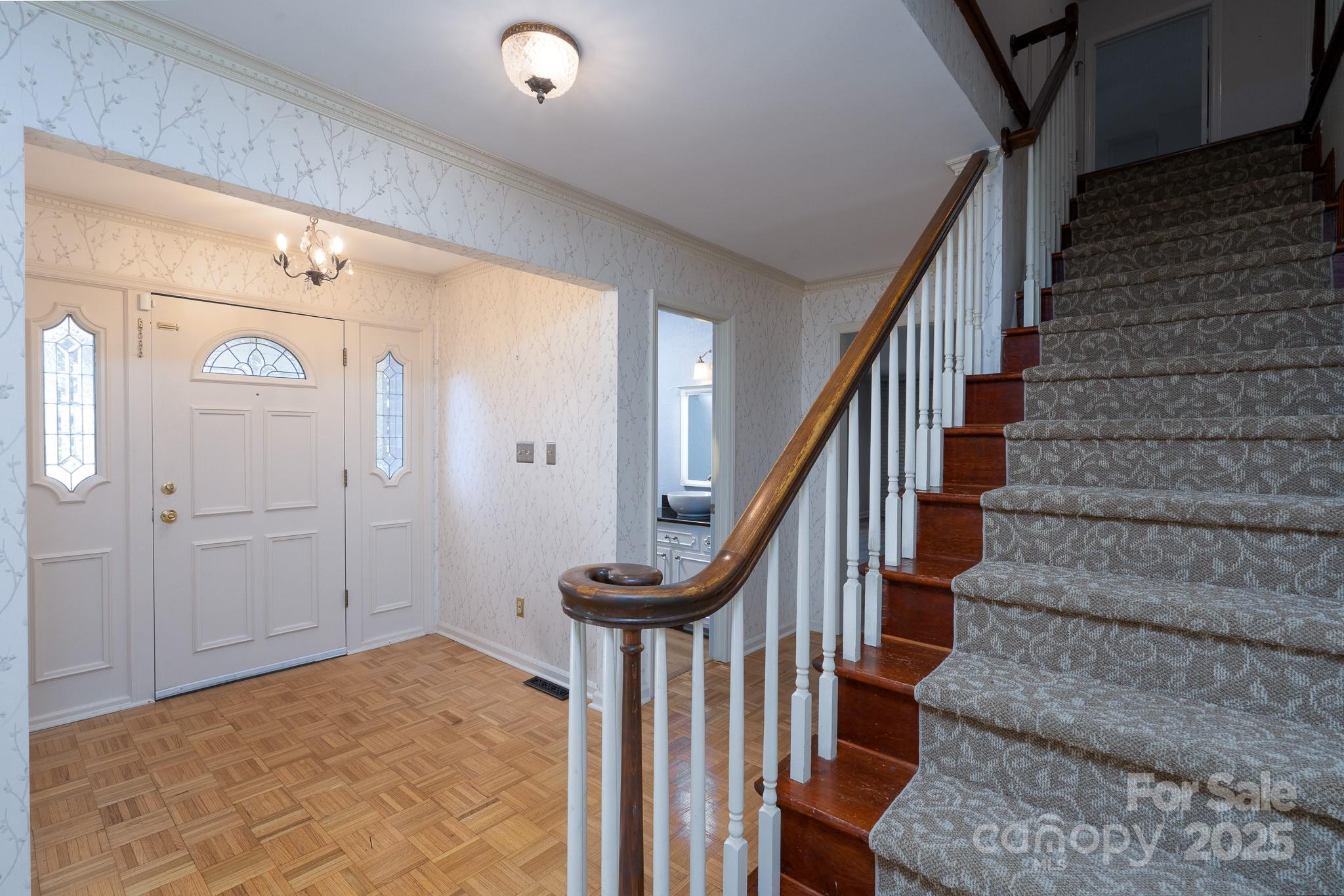 758 Williamsburg Drive NE — Concord