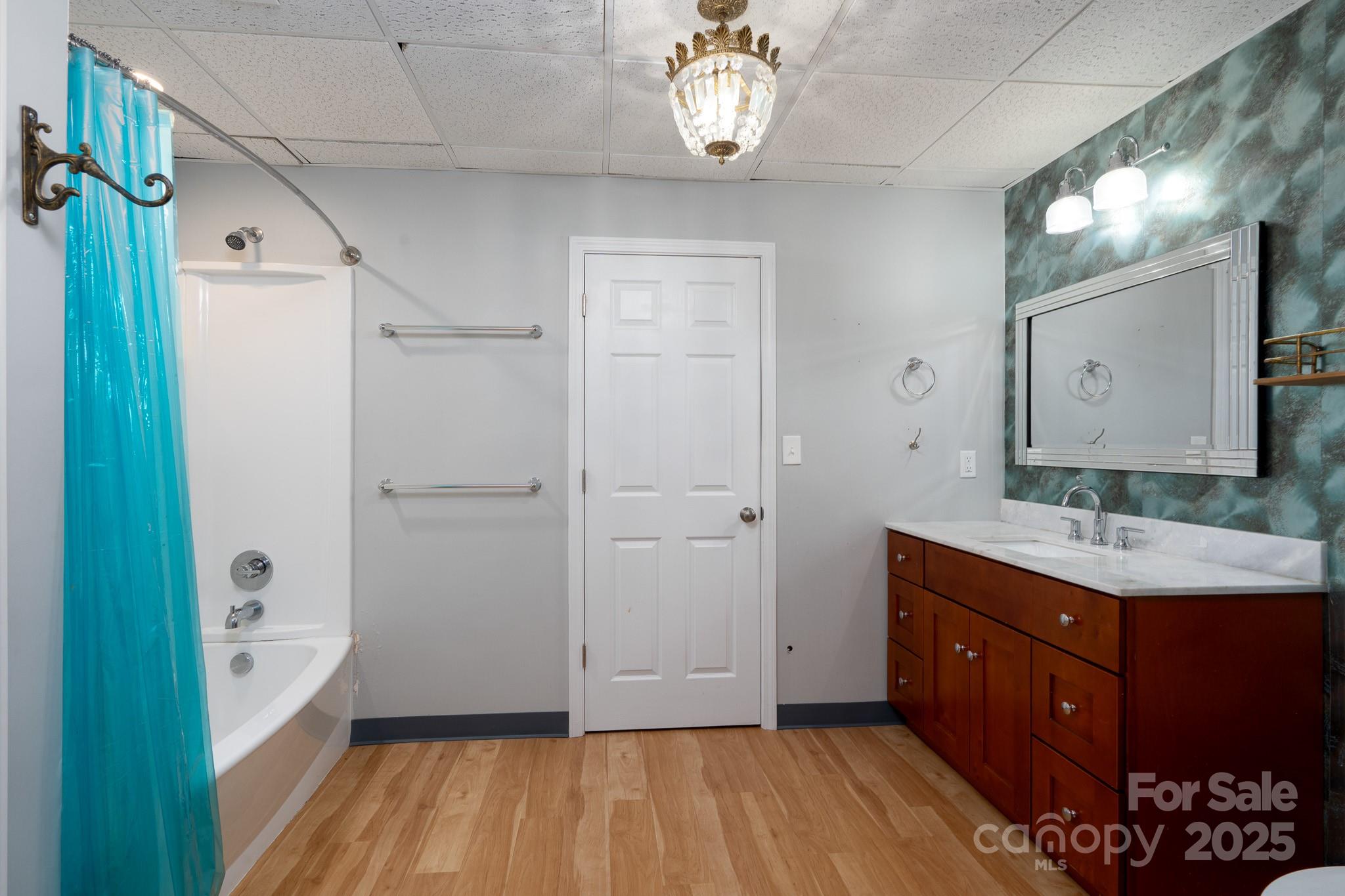 758 Williamsburg Drive NE — Concord