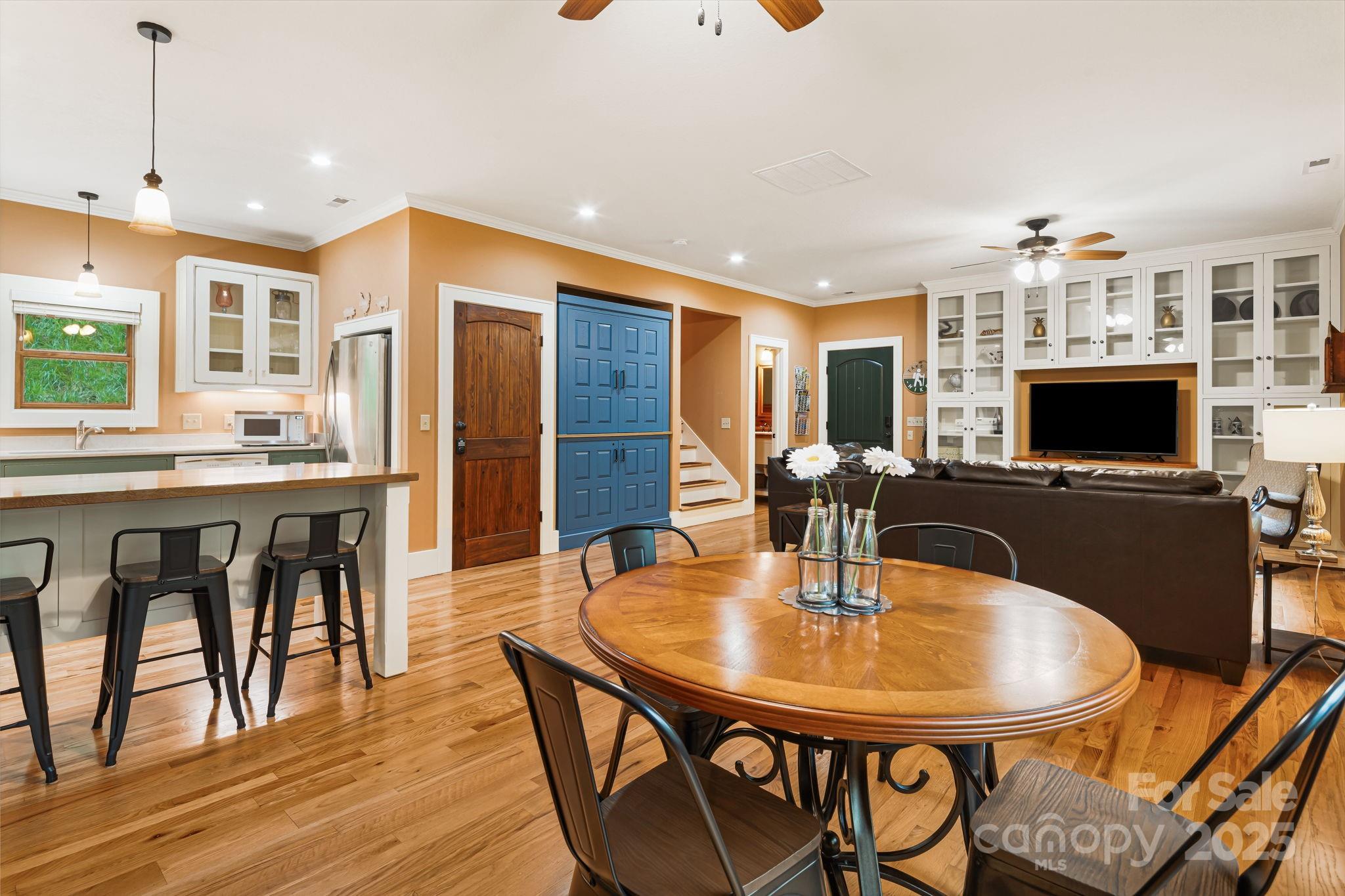 79 Slumber Lane — Sylva