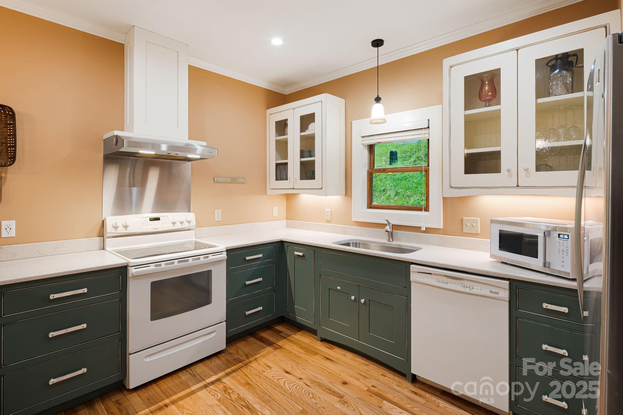 79 Slumber Lane — Sylva