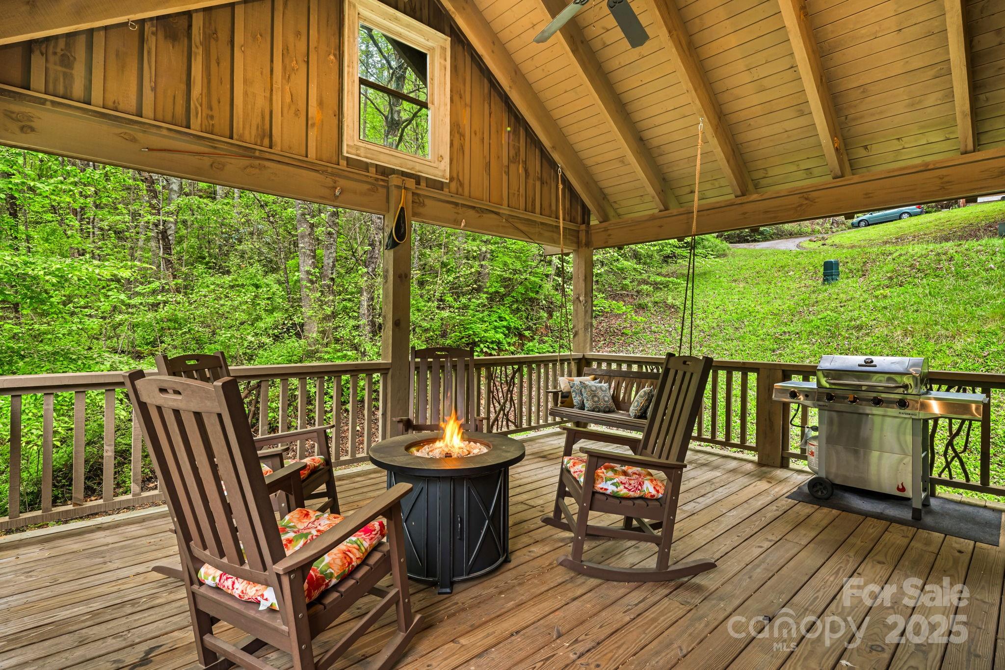 79 Slumber Lane — Sylva