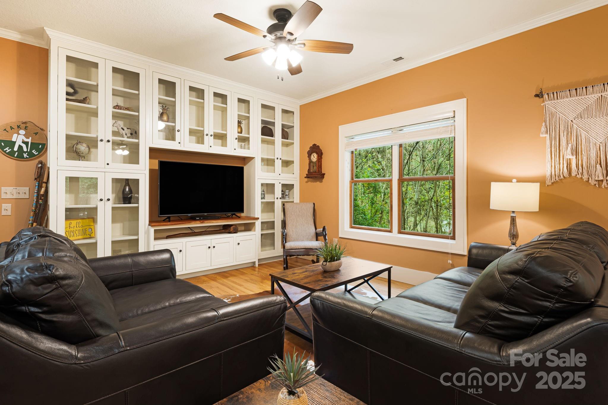79 Slumber Lane — Sylva
