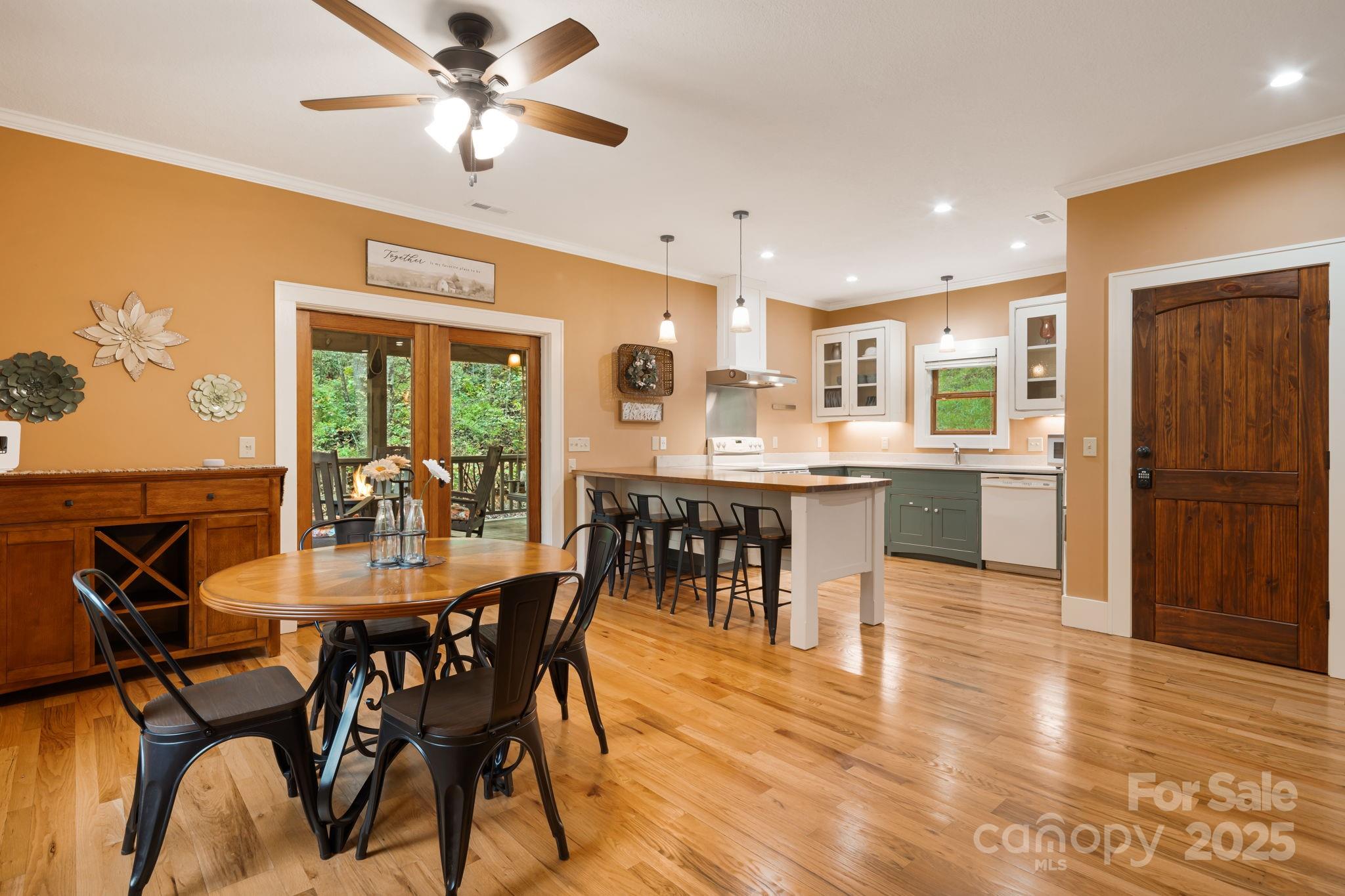 79 Slumber Lane — Sylva
