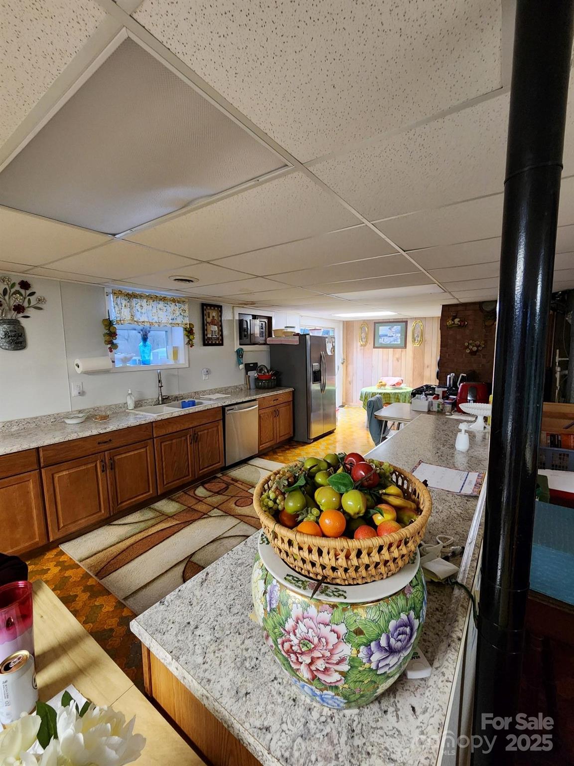 406 S Caldwell Avenue — Newton