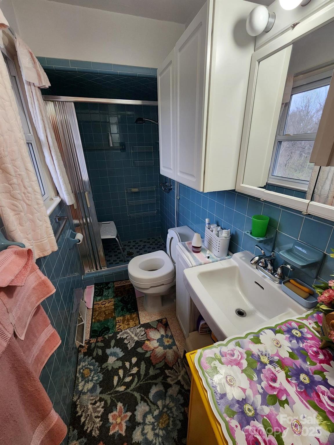 406 S Caldwell Avenue — Newton