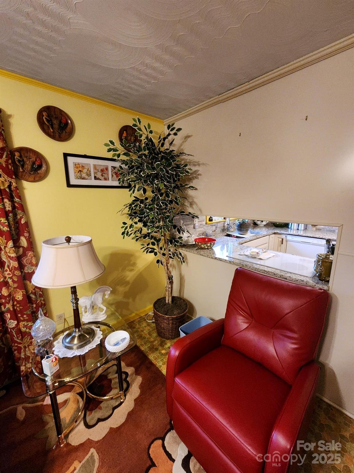 406 S Caldwell Avenue — Newton
