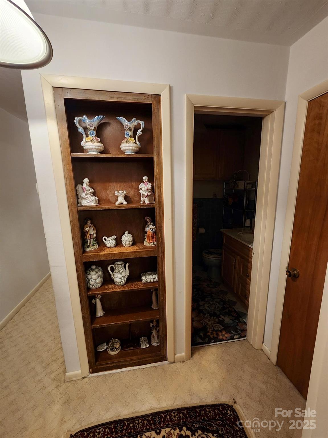 406 S Caldwell Avenue — Newton