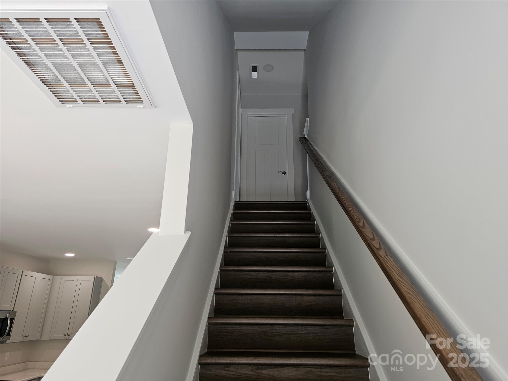 139 Brooks Cove Road — Black Mountain