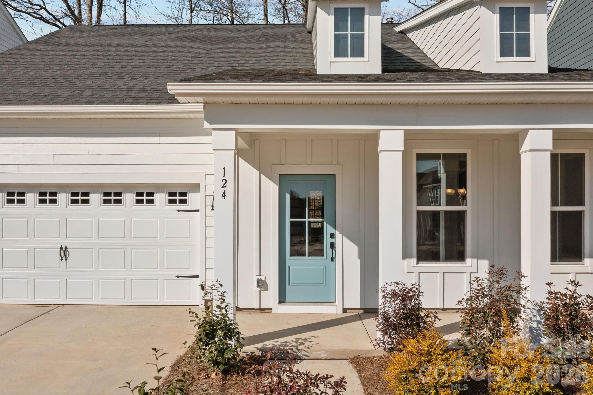 124 Canary Lane — Mooresville