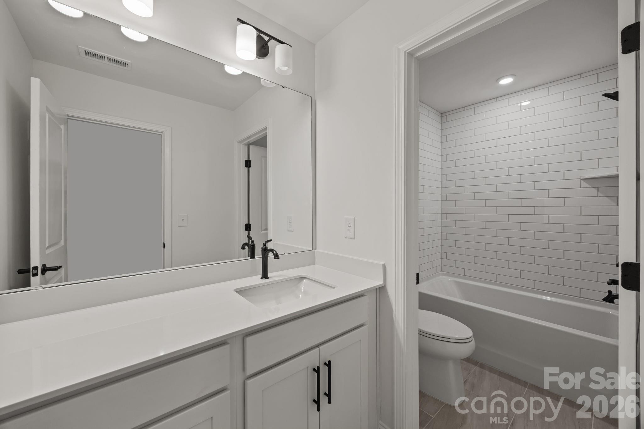 124 Canary Lane — Mooresville