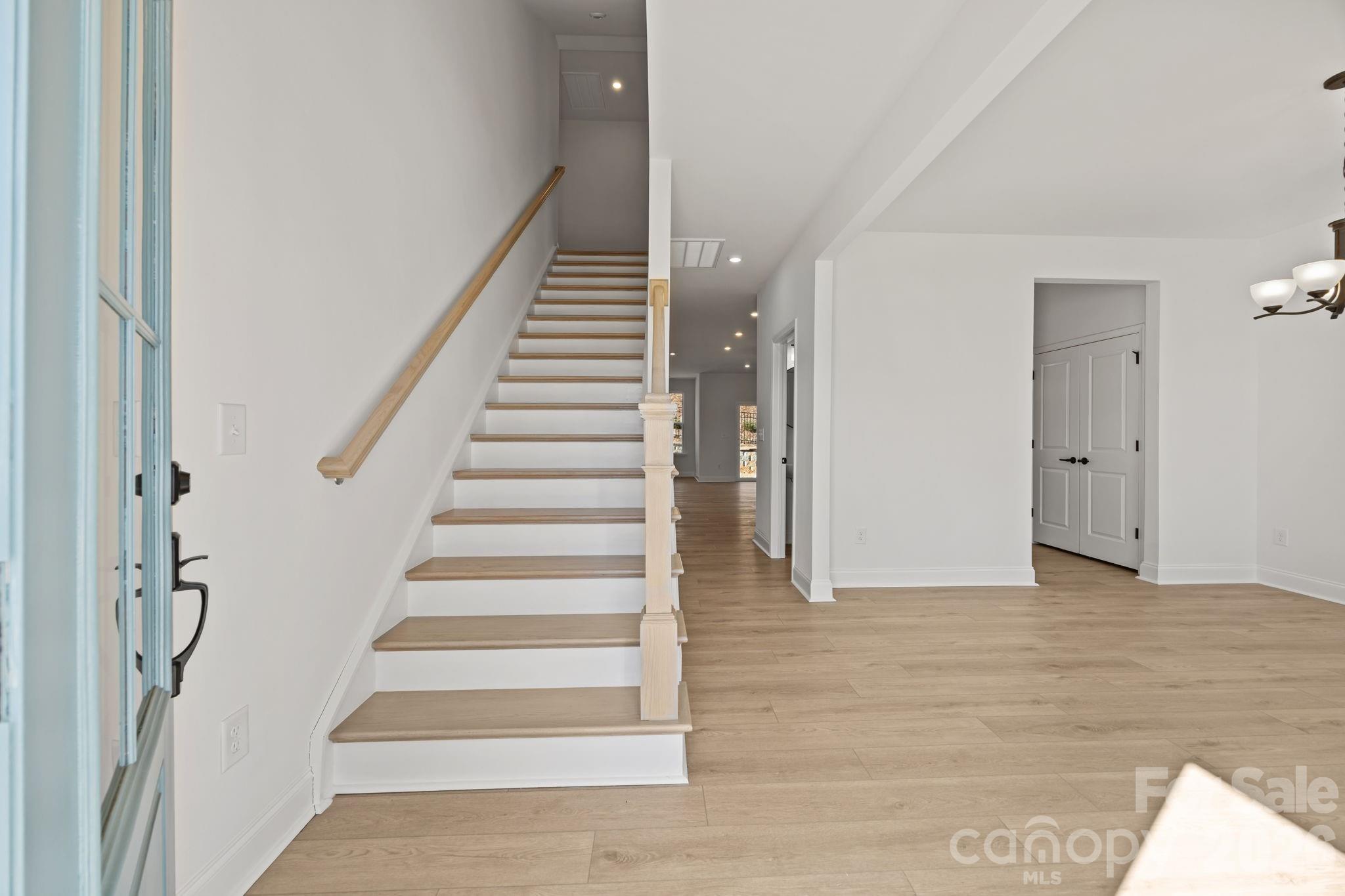 124 Canary Lane — Mooresville