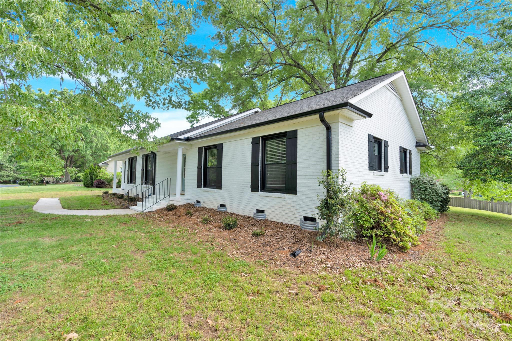 6600 Knightswood Drive — Charlotte