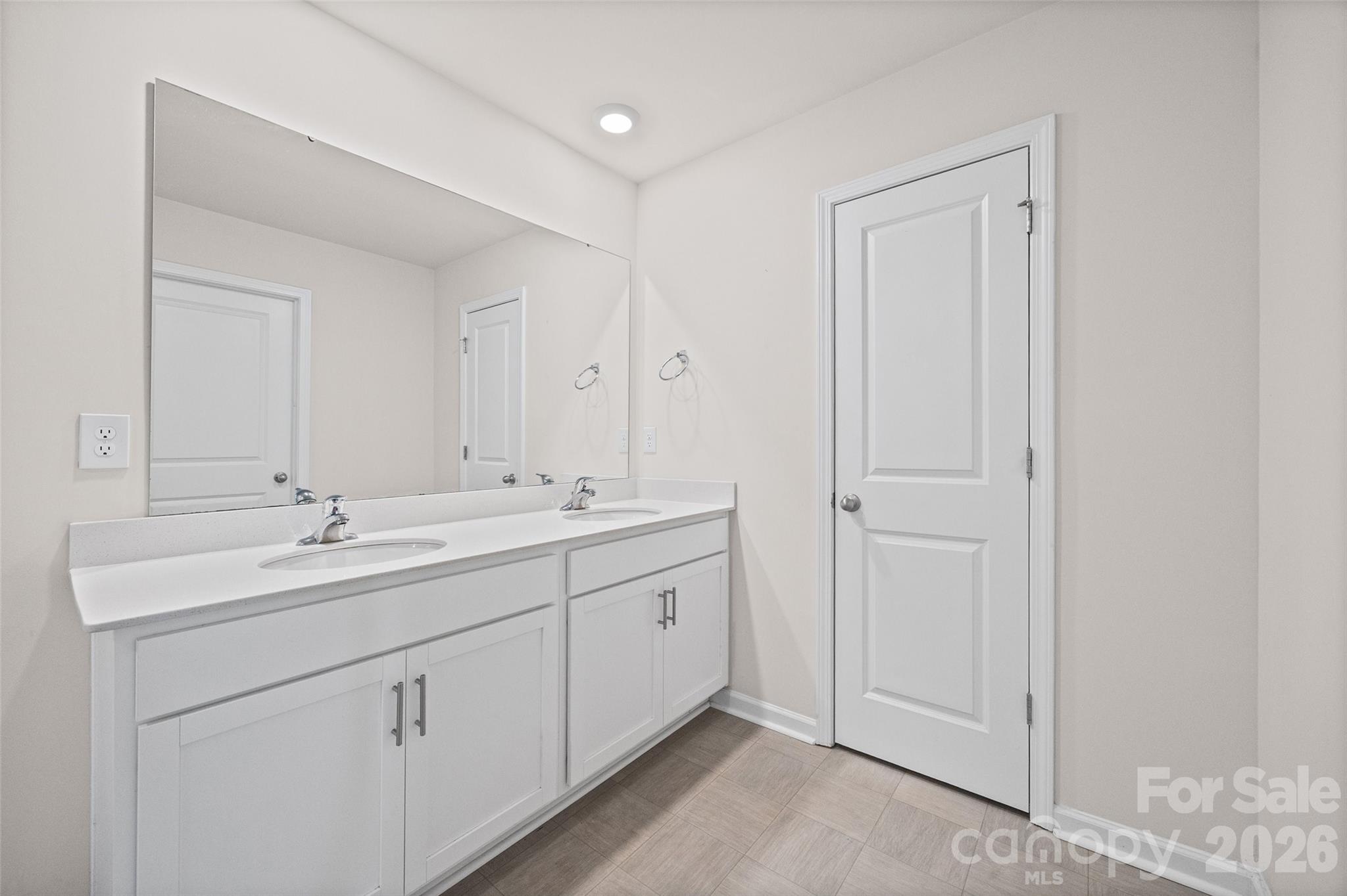2120 Redstone Drive — York