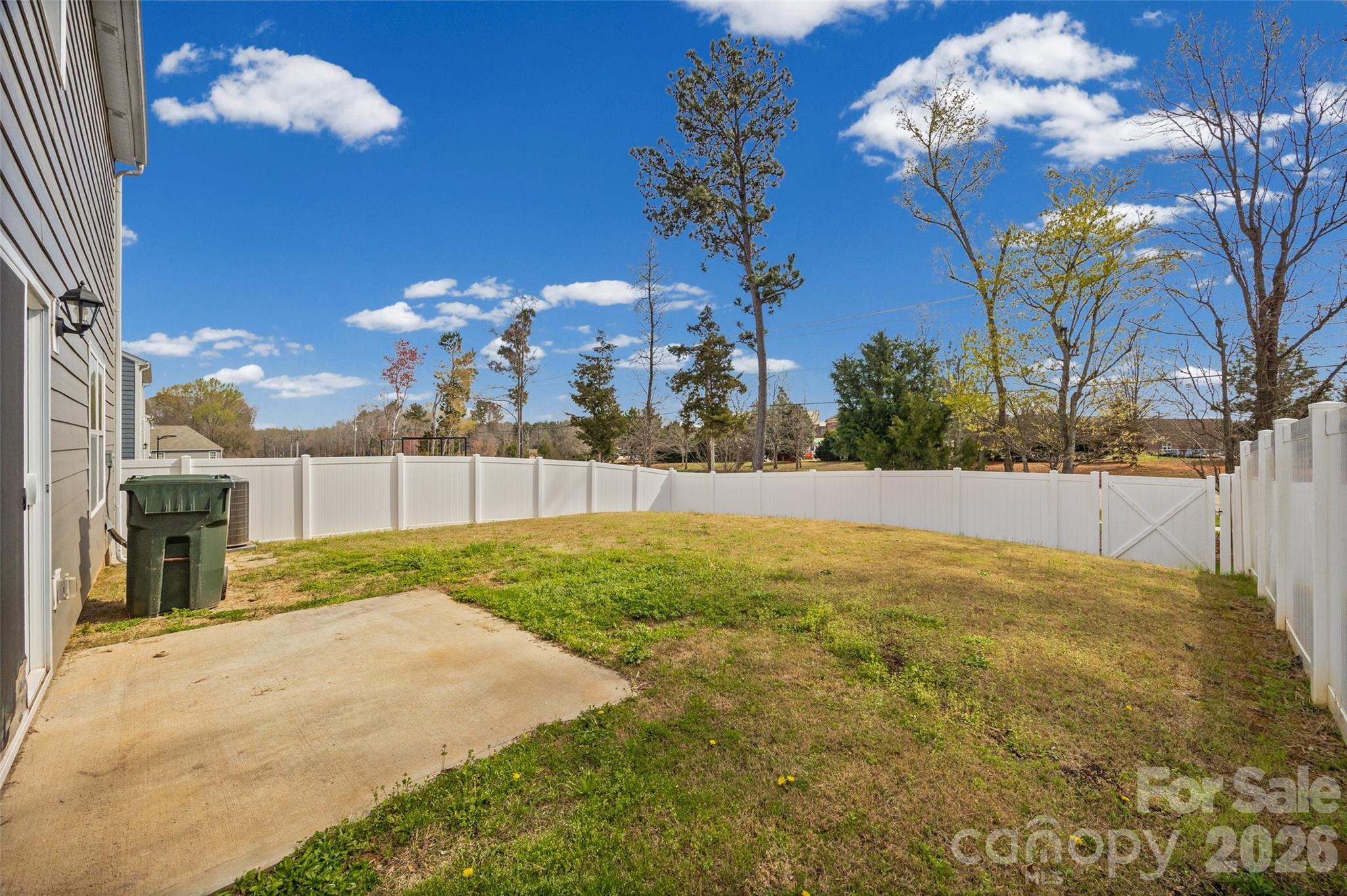 2120 Redstone Drive — York