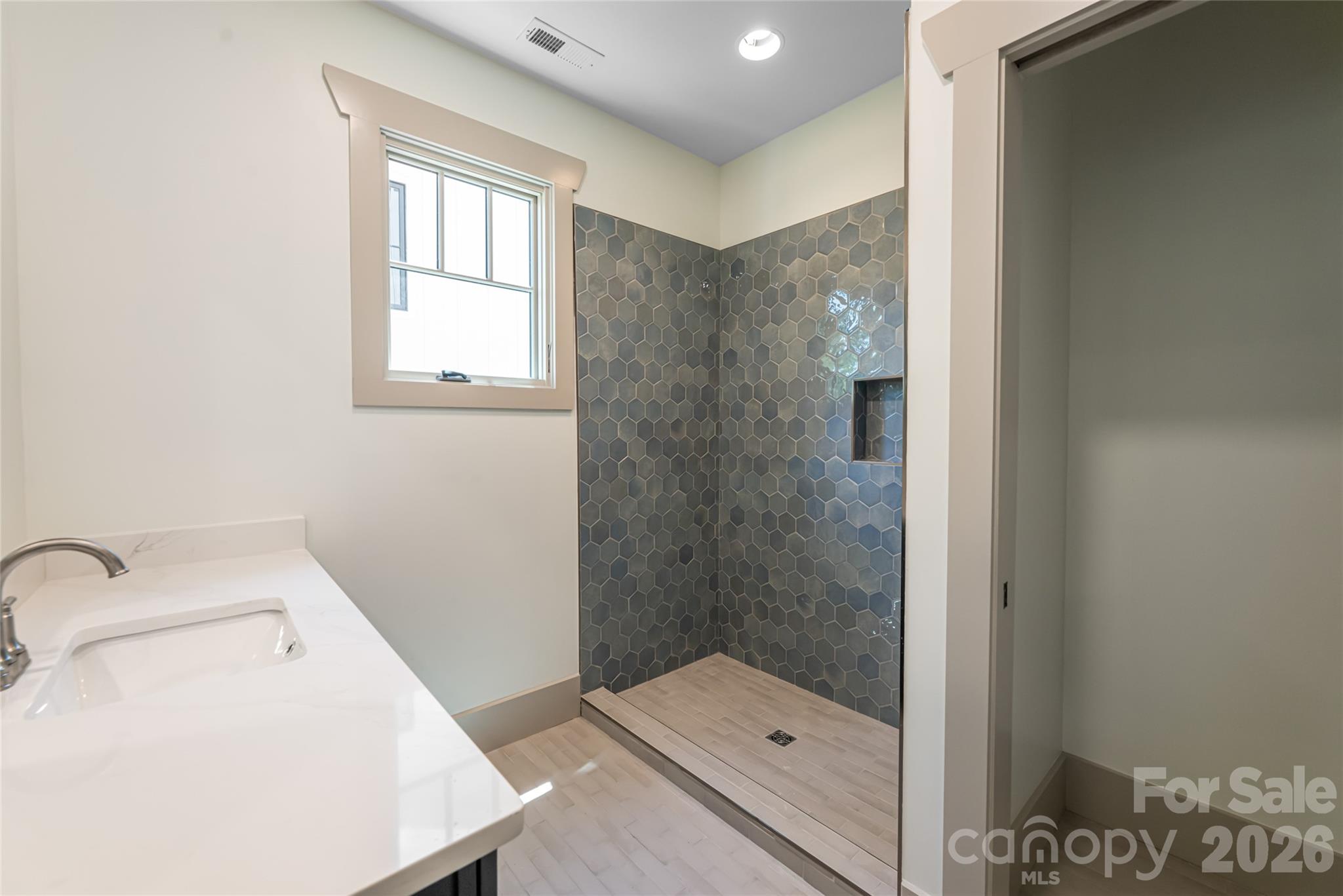 110 Unadilla Avenue — Asheville