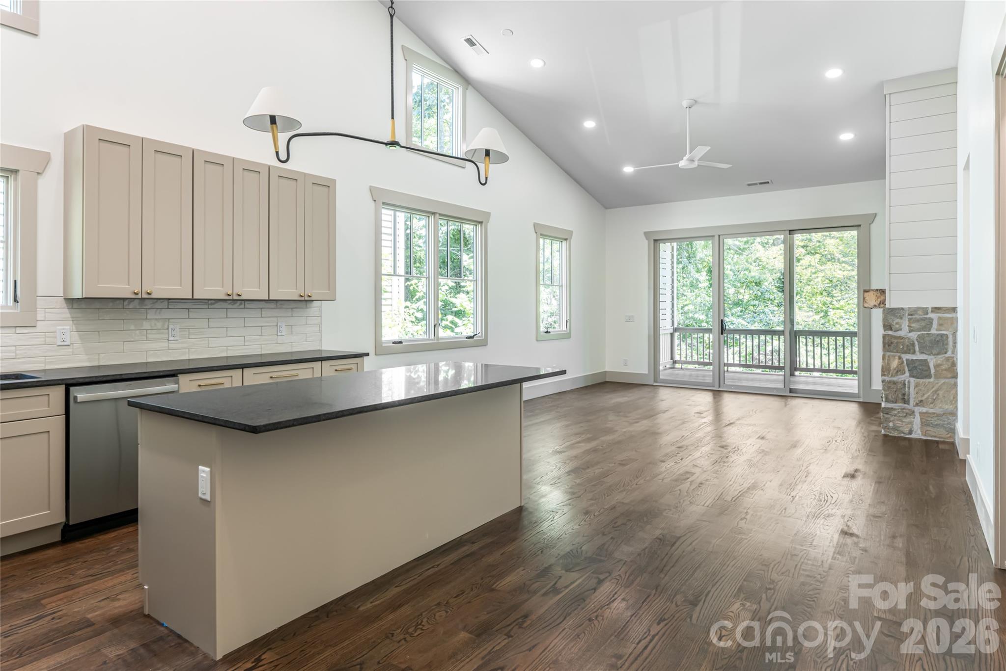 110 Unadilla Avenue — Asheville