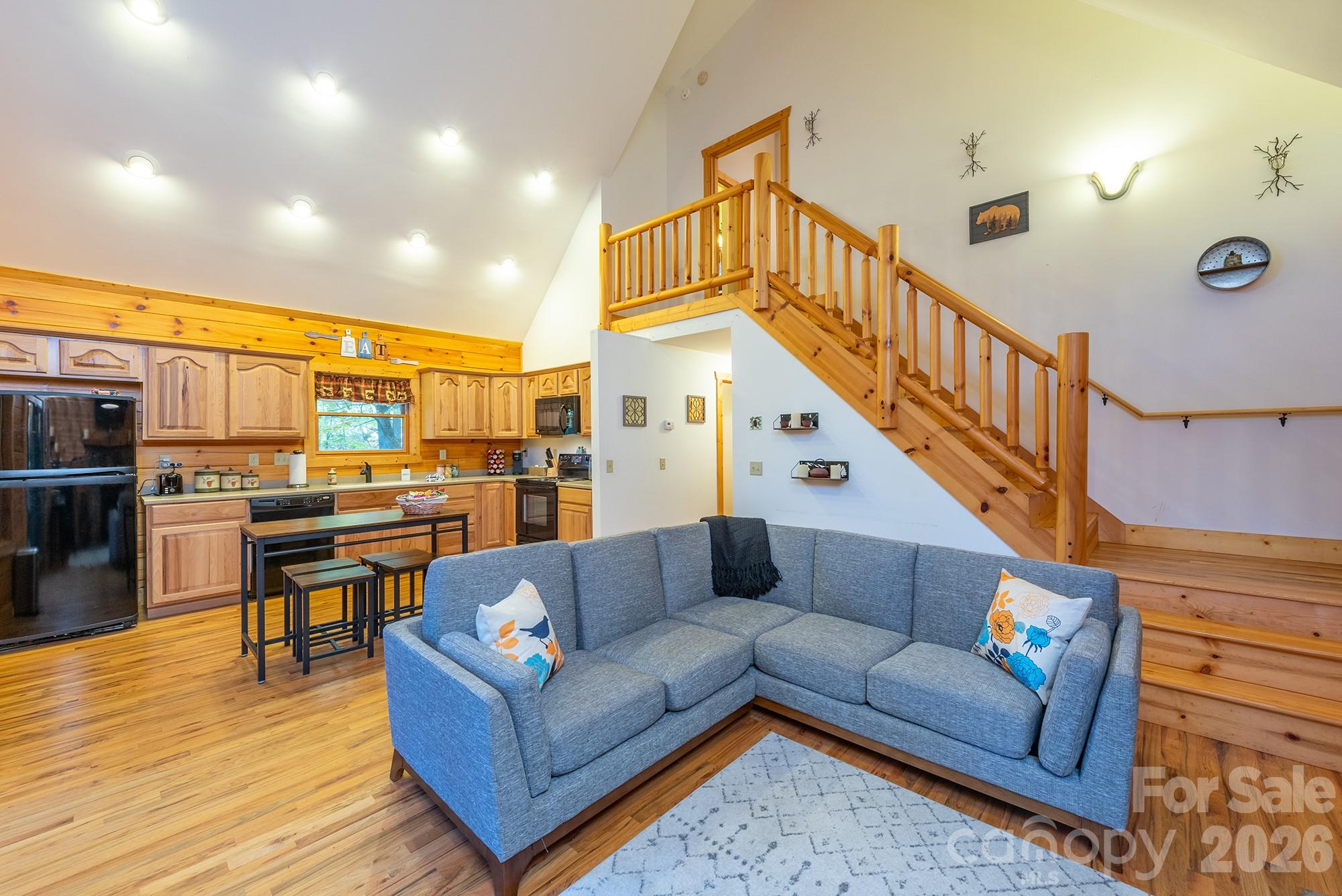 100 Candlemaker Trail — Maggie Valley