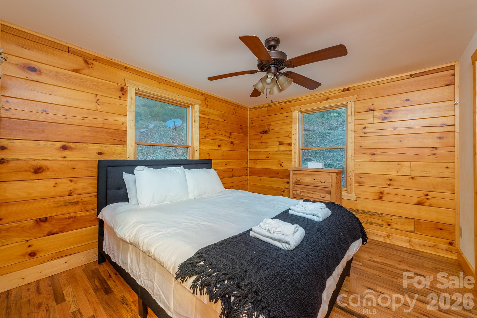 100 Candlemaker Trail — Maggie Valley