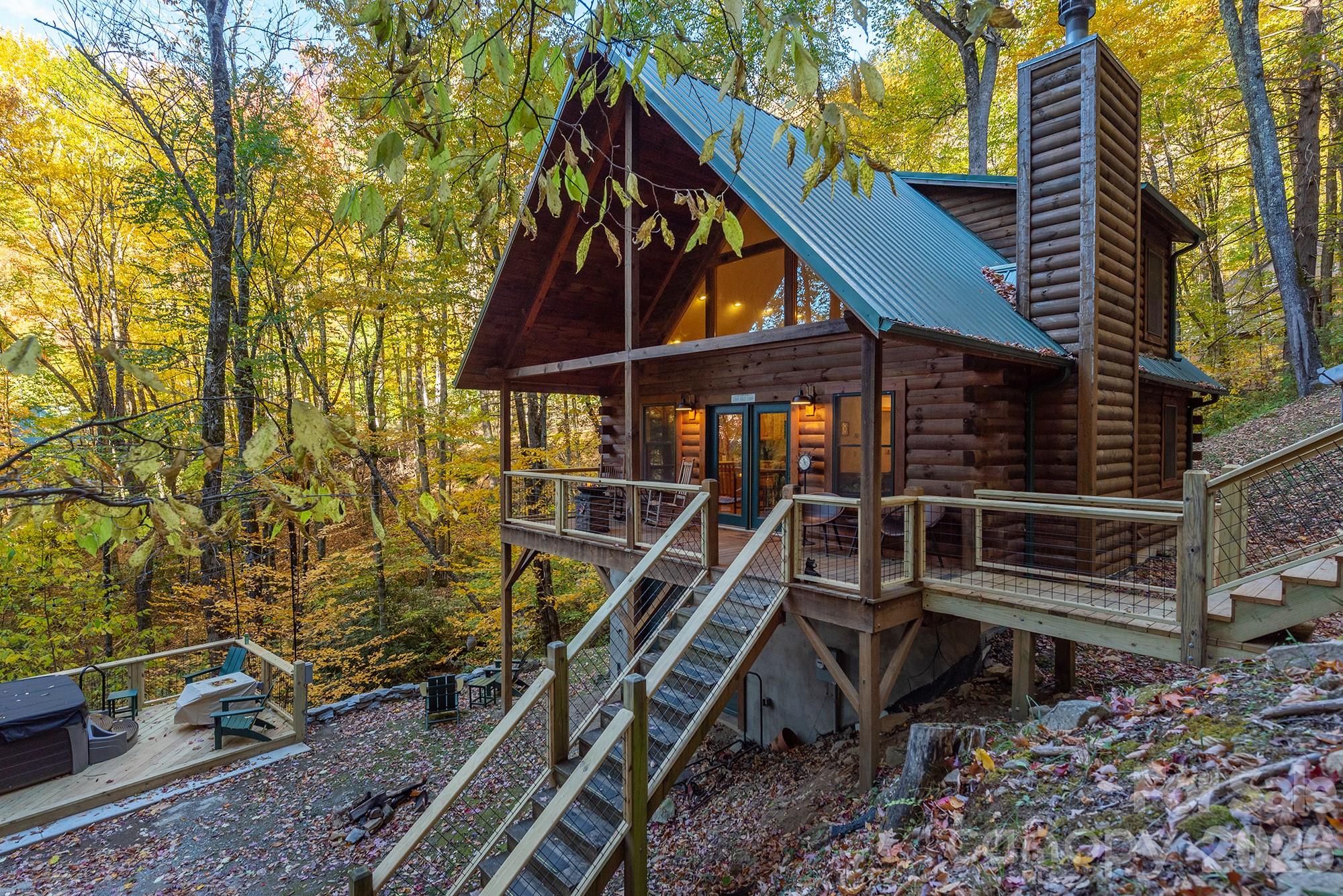 100 Candlemaker Trail — Maggie Valley