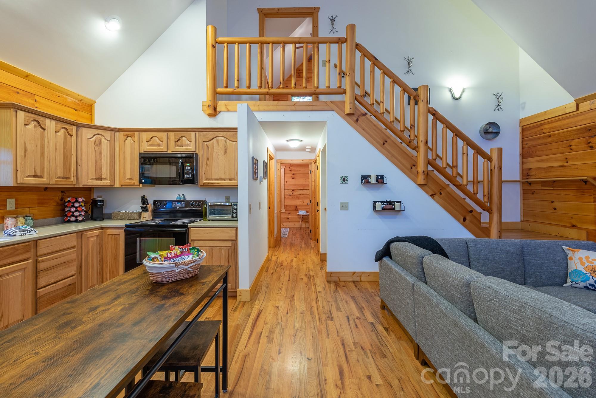 100 Candlemaker Trail — Maggie Valley