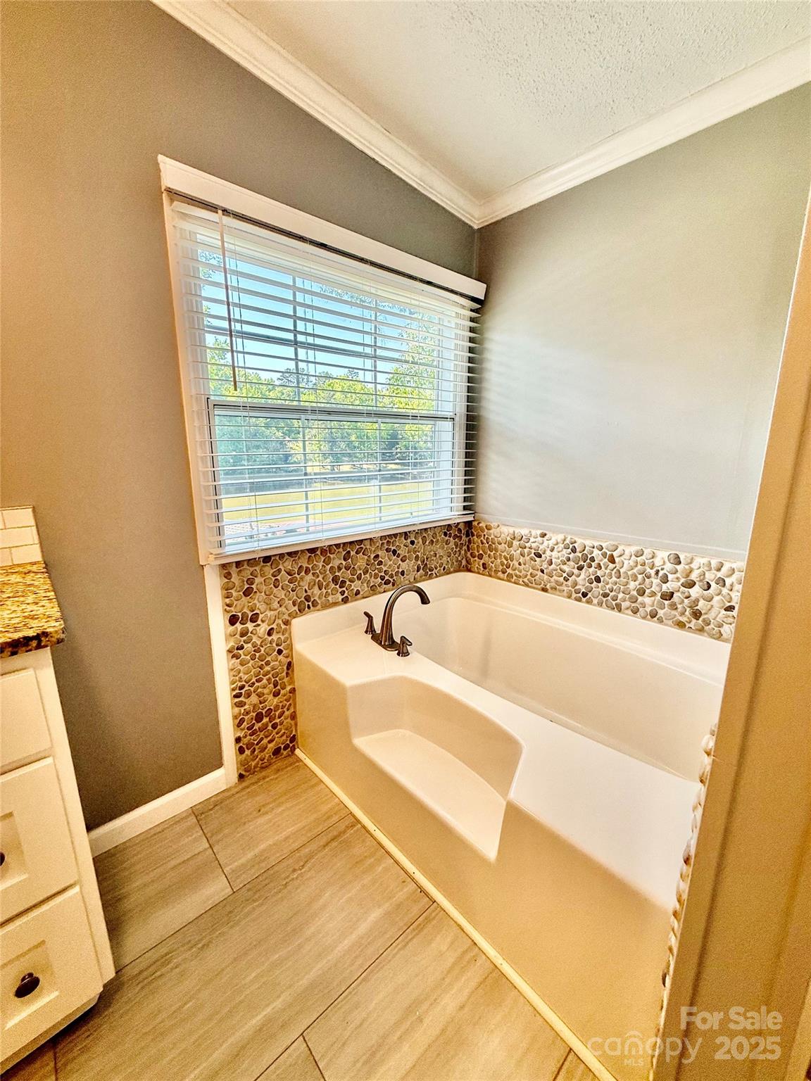 37 Suede Lane — Ridgeway