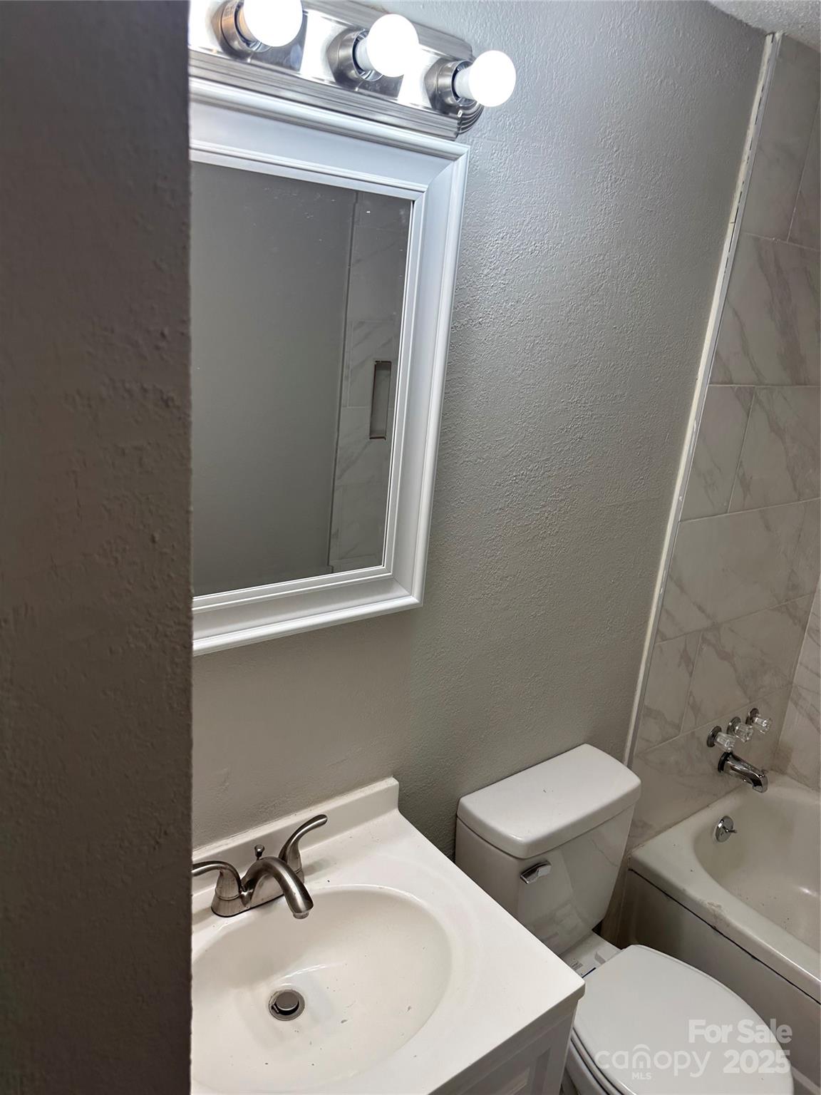 209 Brookview Road — Statesville