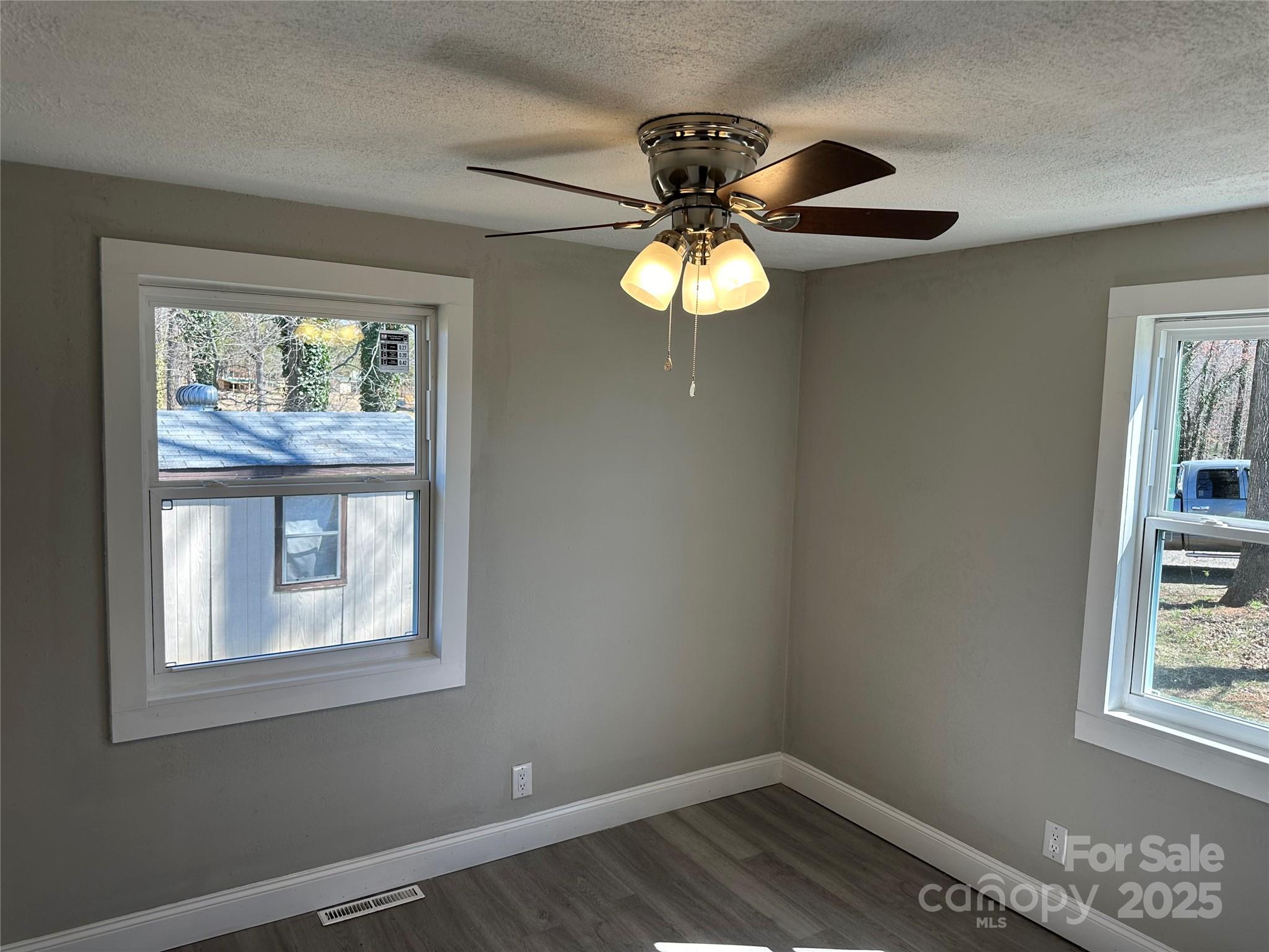 209 Brookview Road — Statesville