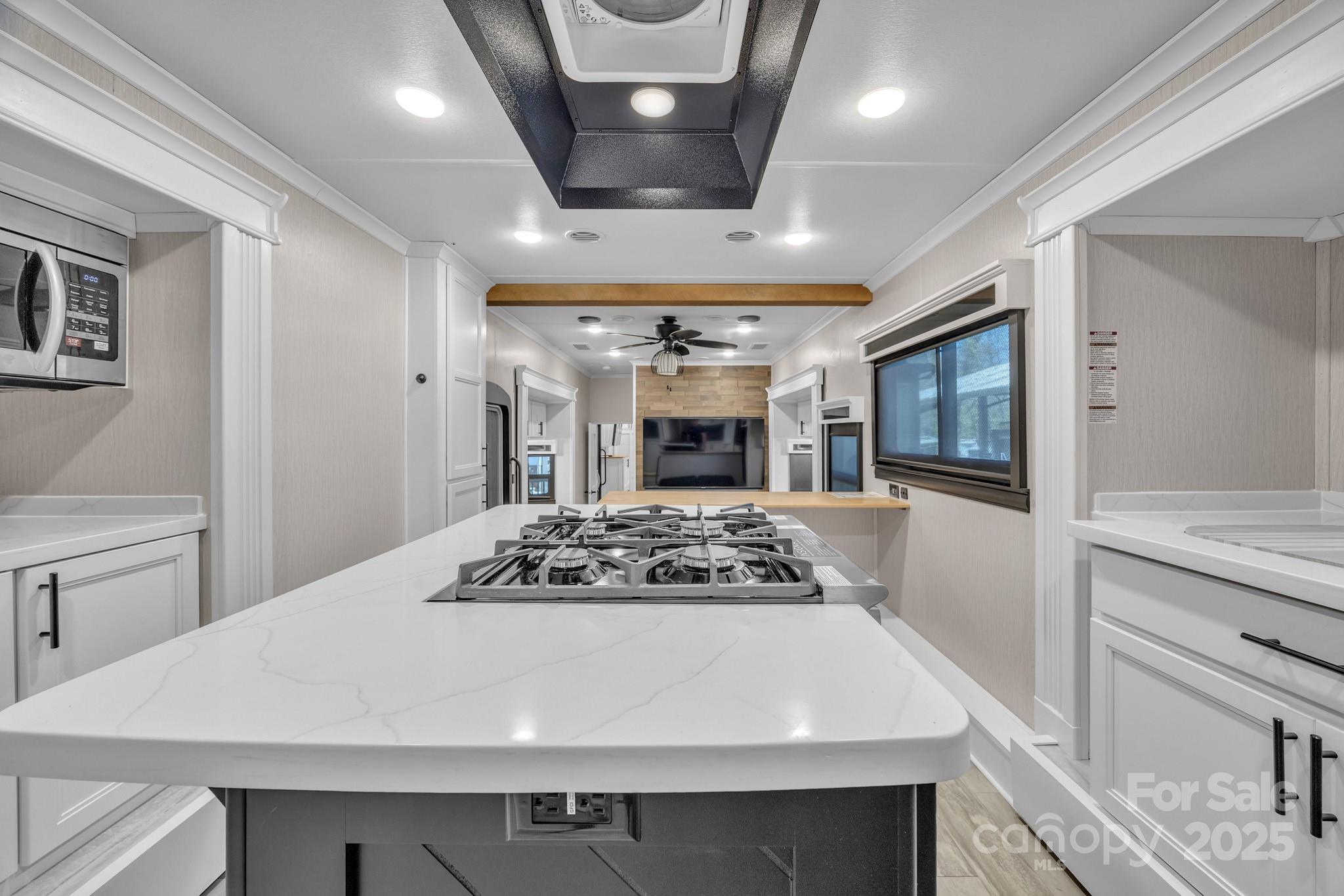 177 Finch Way — West Jefferson