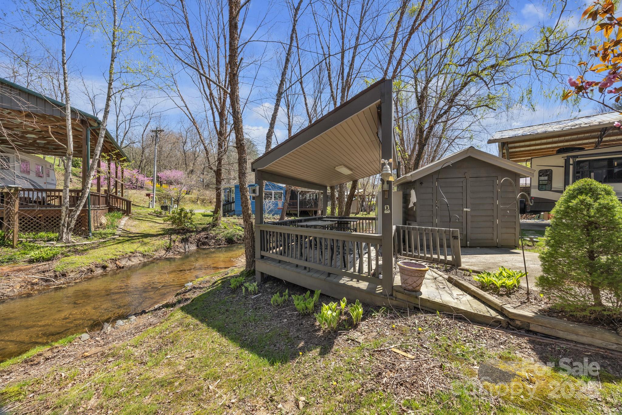 177 Finch Way — West Jefferson