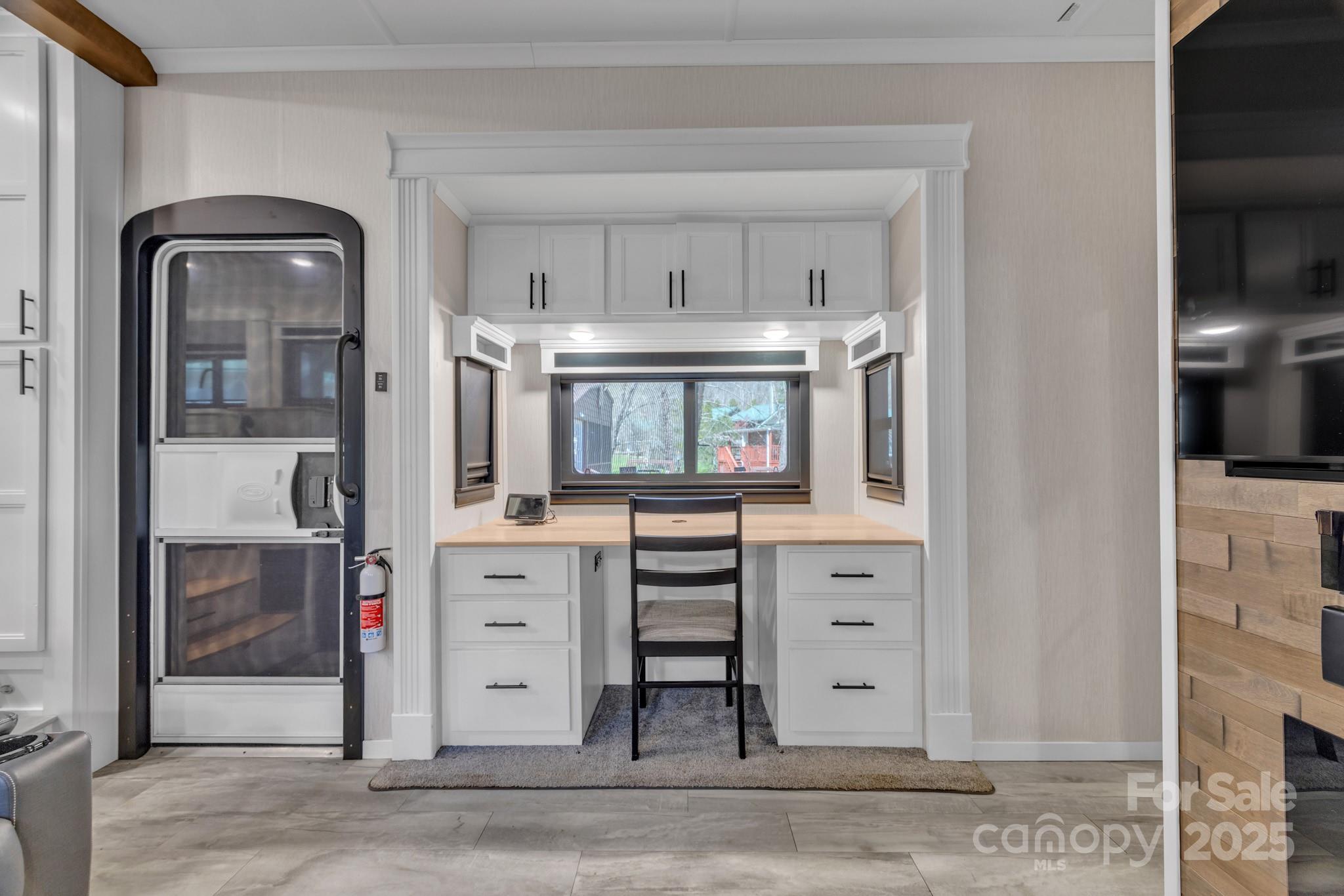 177 Finch Way — West Jefferson