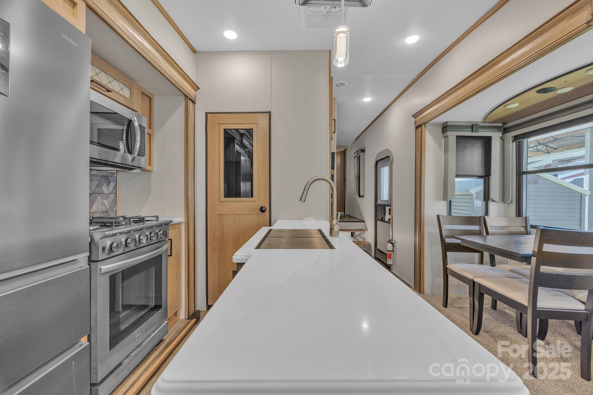 195 Finch Way #7 — West Jefferson