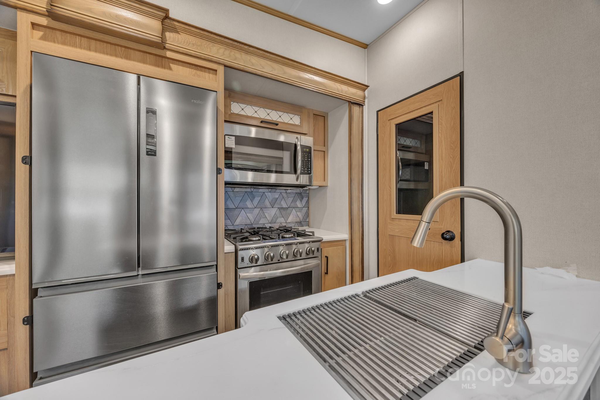 195 Finch Way #7 — West Jefferson