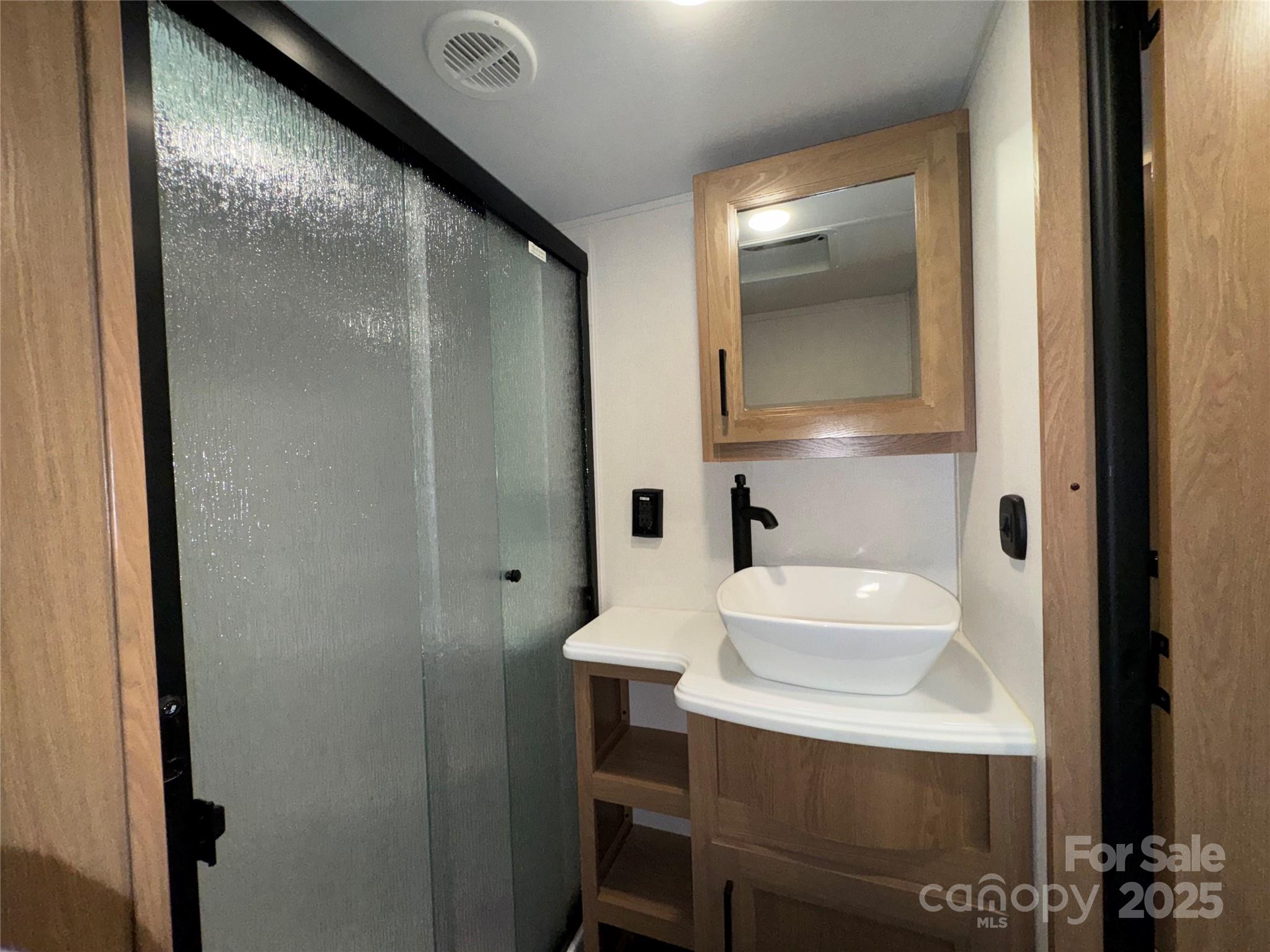 195 Finch Way #7 — West Jefferson
