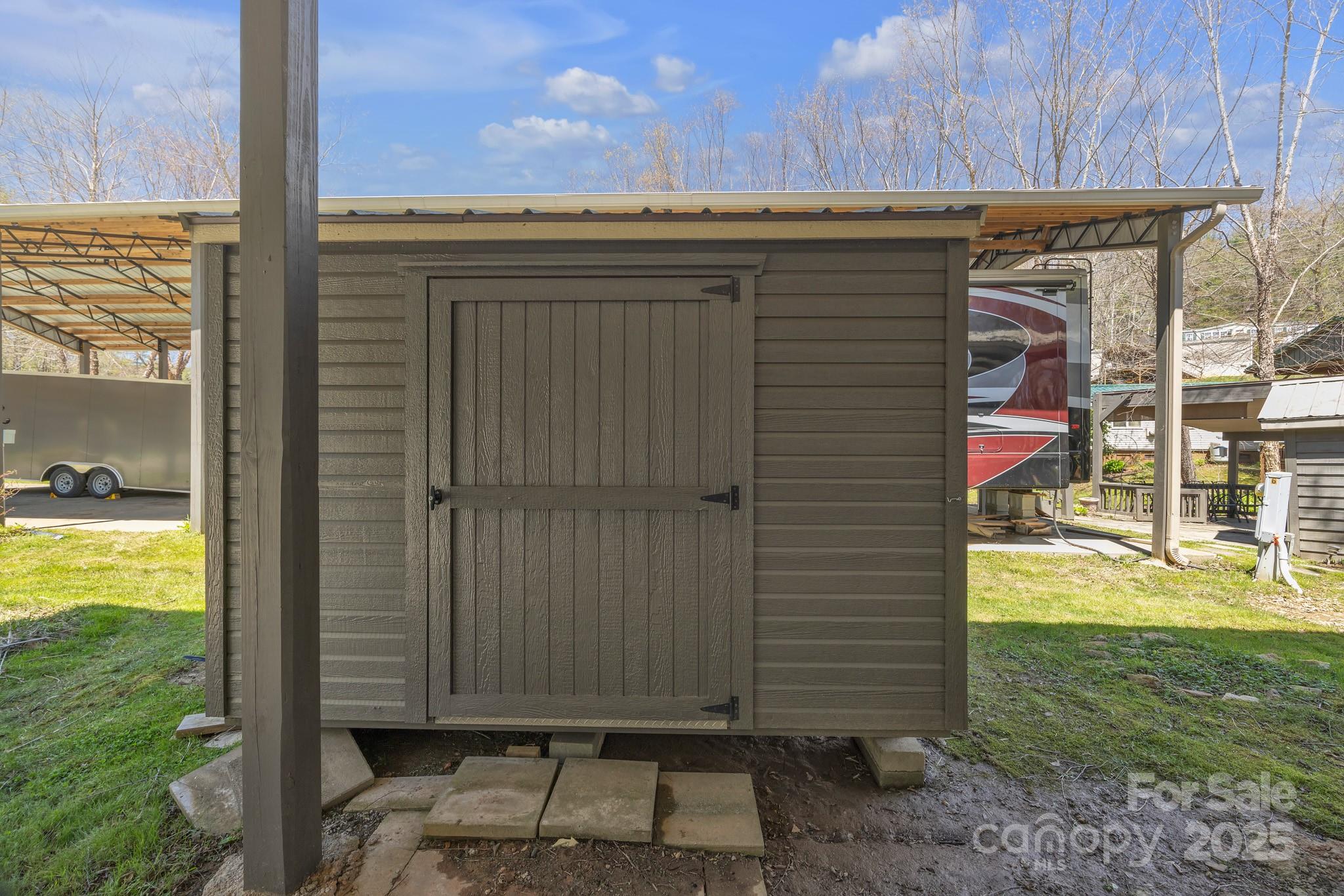 195 Finch Way #7 — West Jefferson