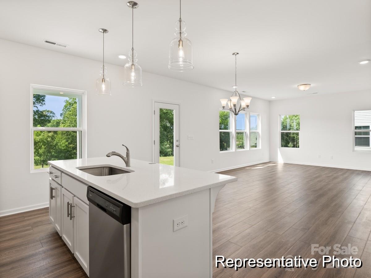 106 Jetty Lane #472 — Statesville