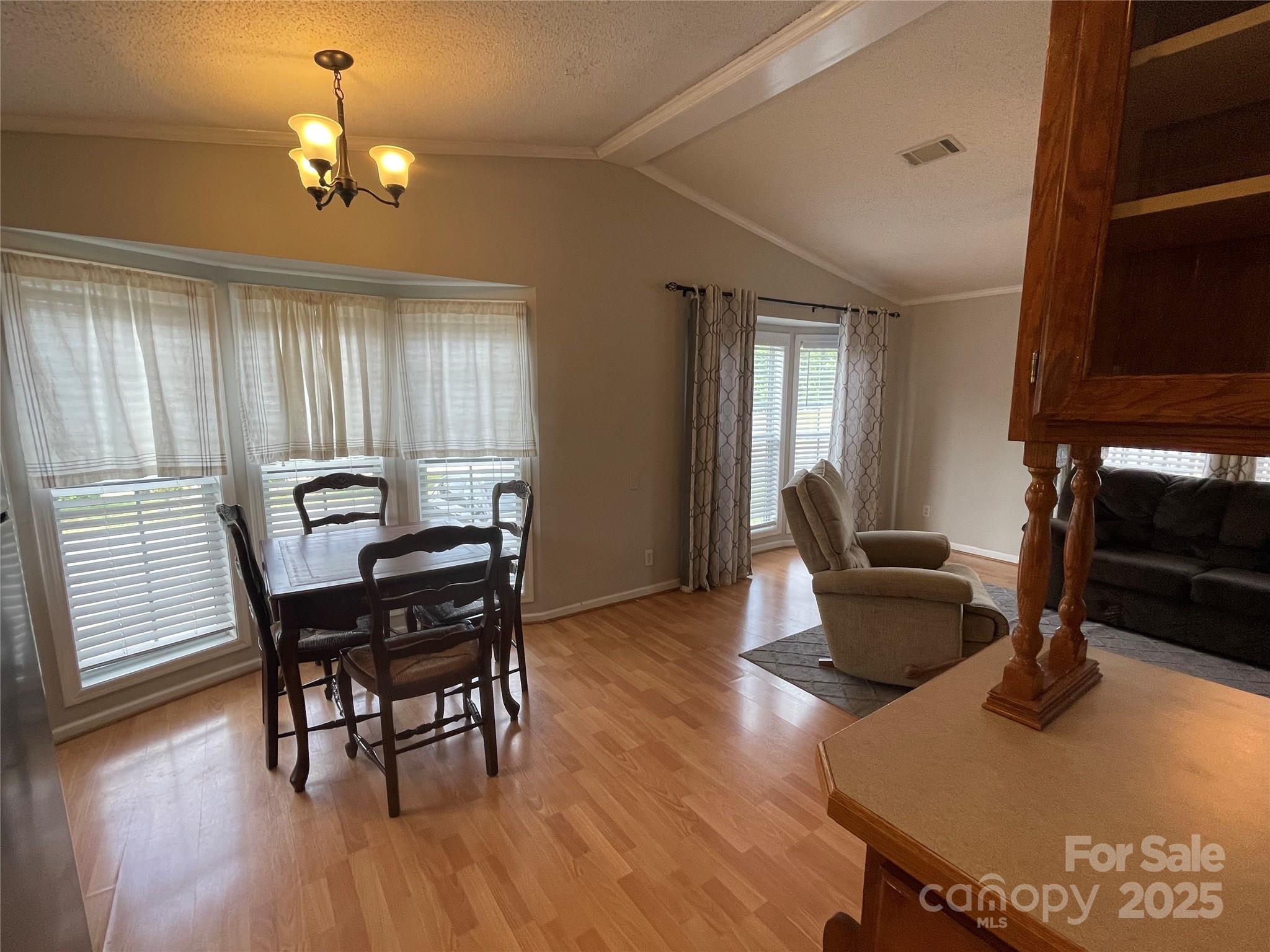 116 Dove Lane — New London