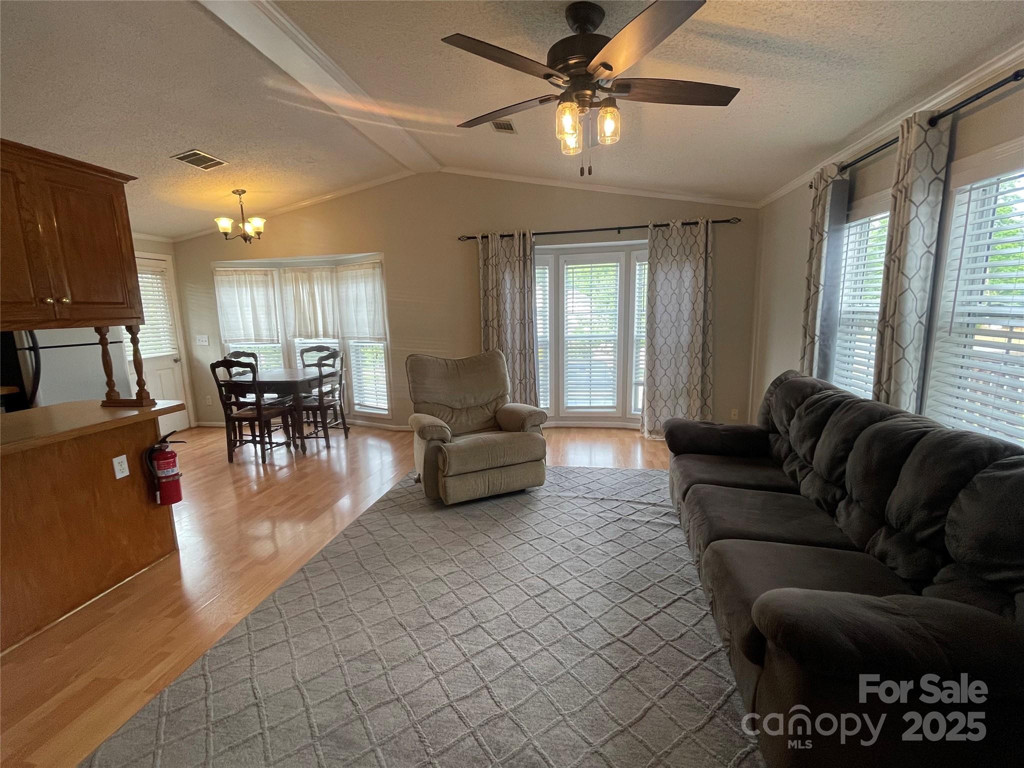 116 Dove Lane — New London
