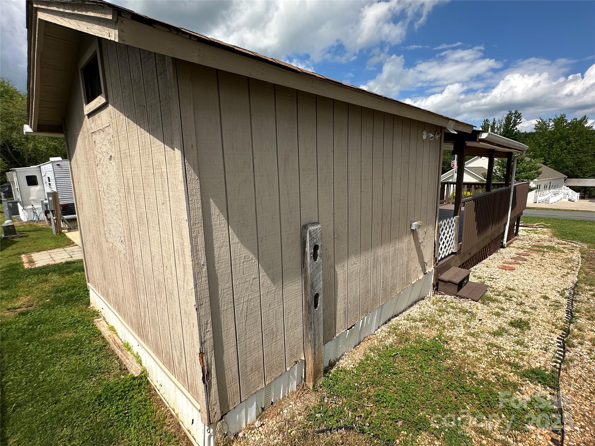 116 Dove Lane — New London