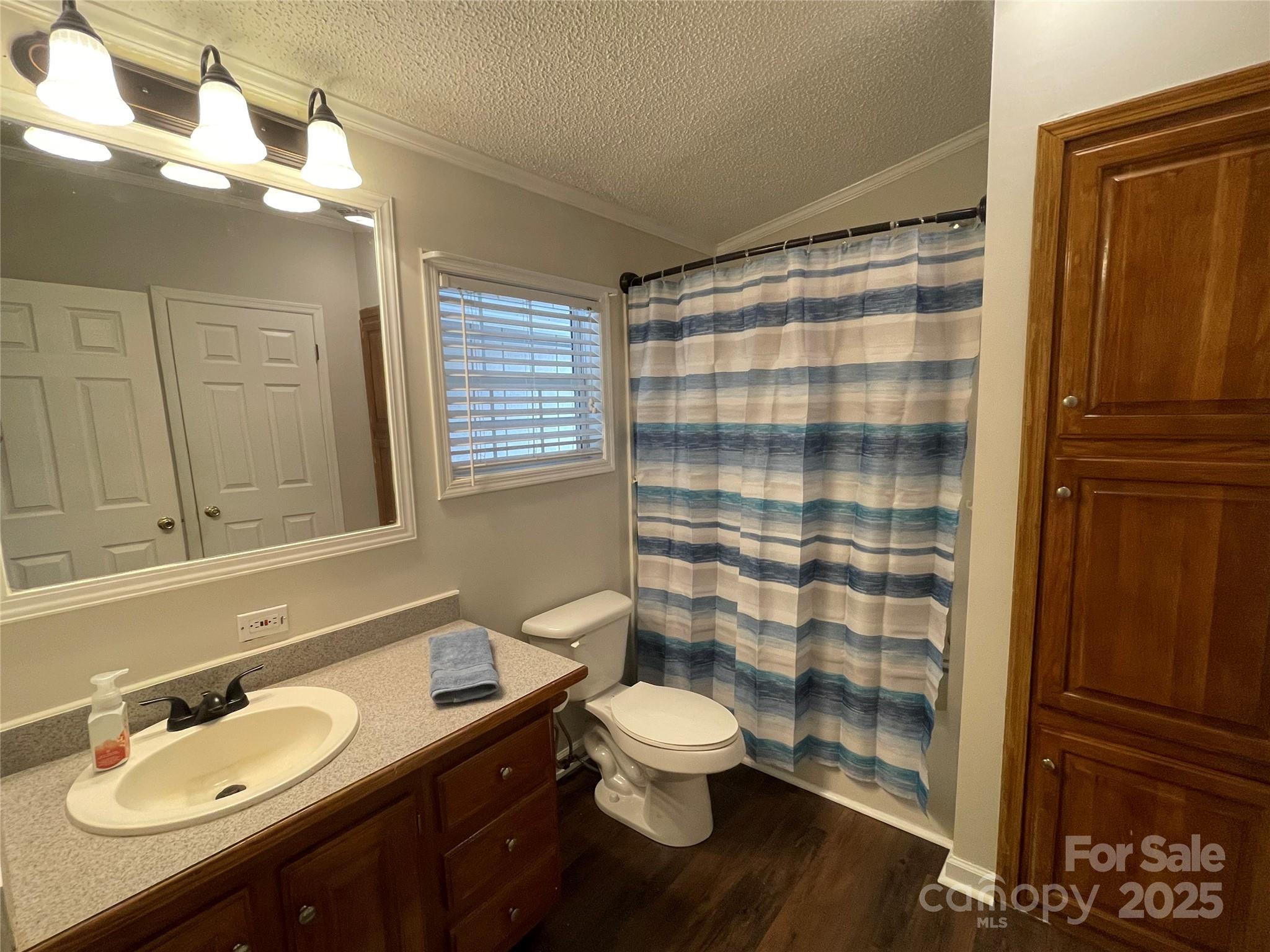 116 Dove Lane — New London