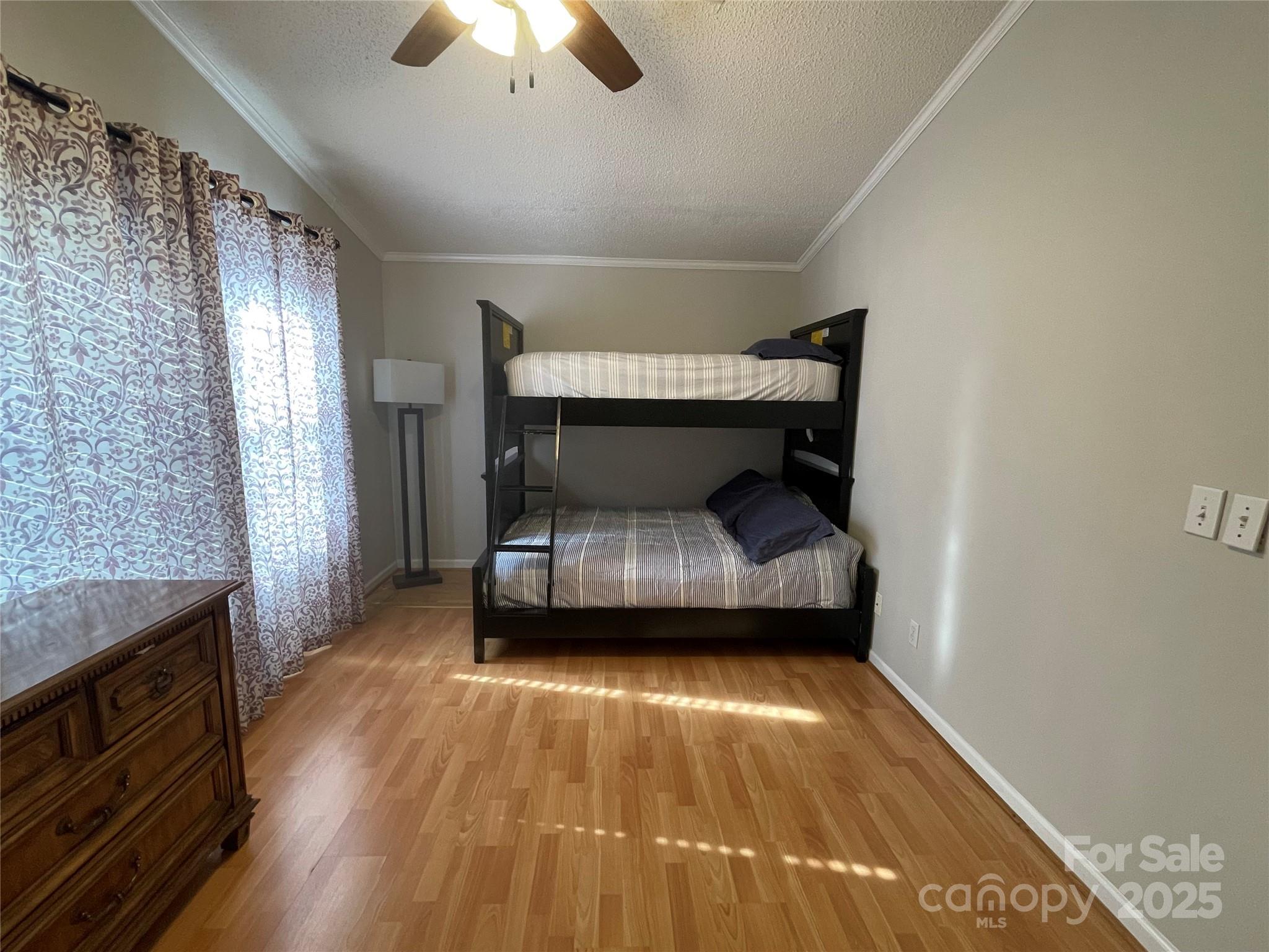 116 Dove Lane — New London