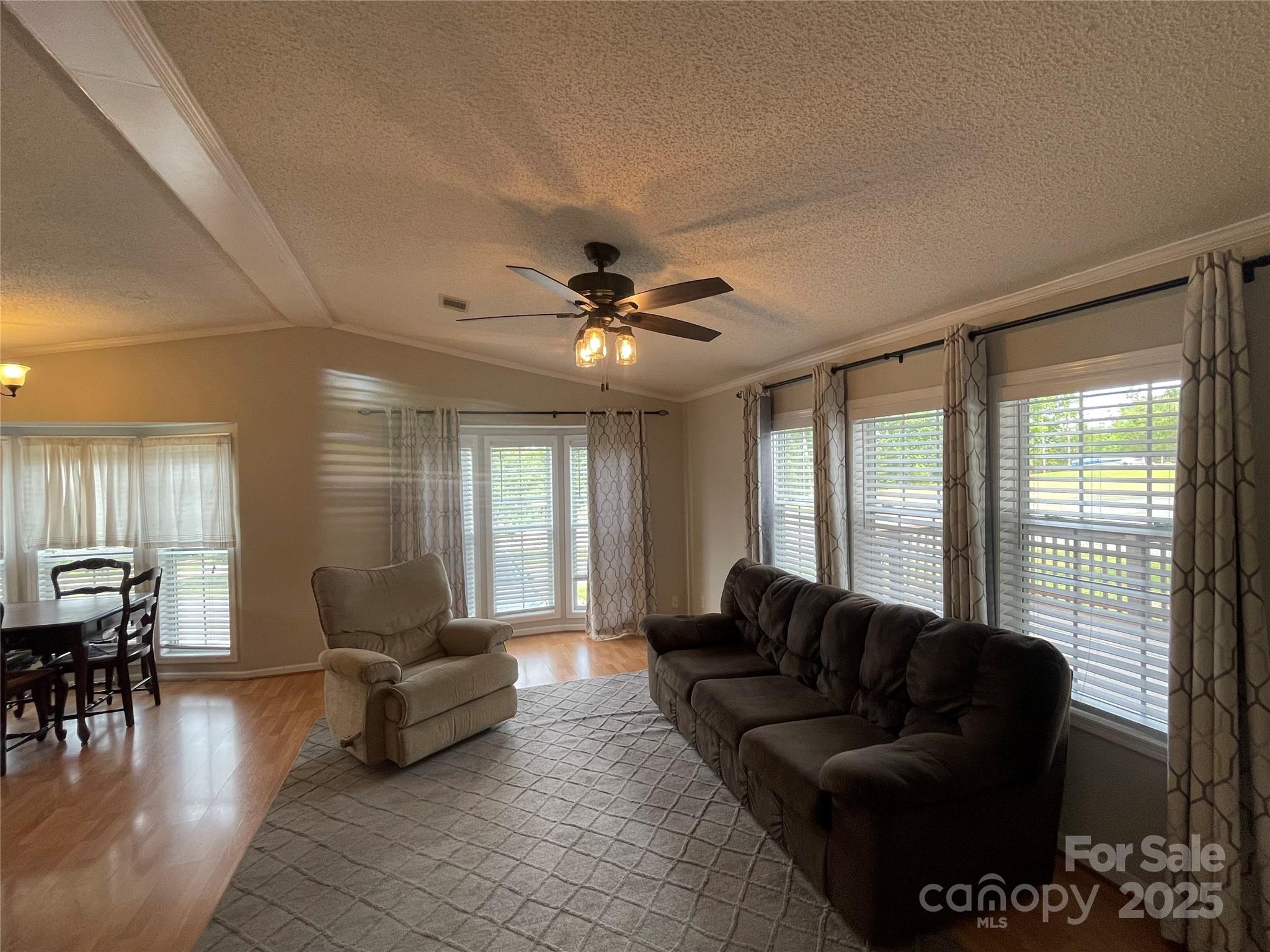 116 Dove Lane — New London