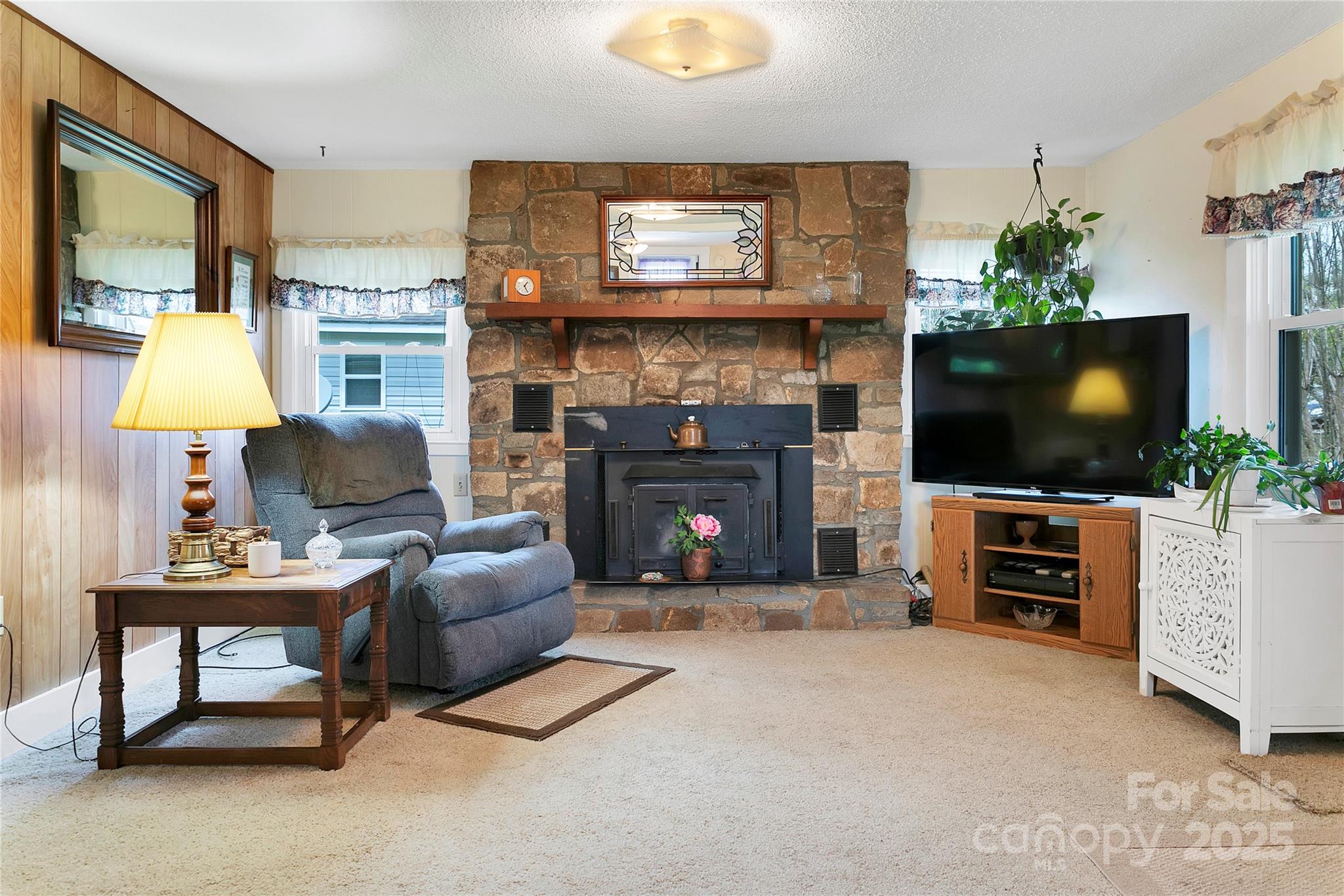 128 Summit Avenue — Brevard