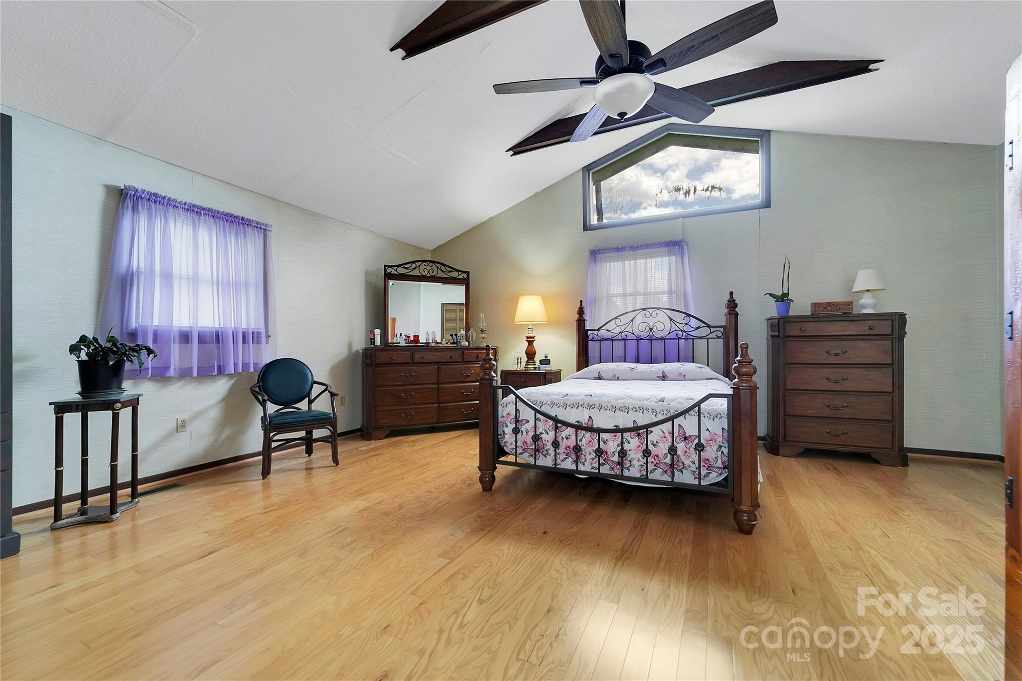 128 Summit Avenue — Brevard
