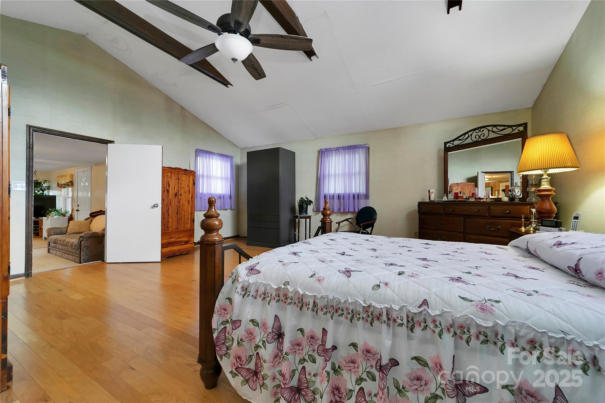 128 Summit Avenue — Brevard
