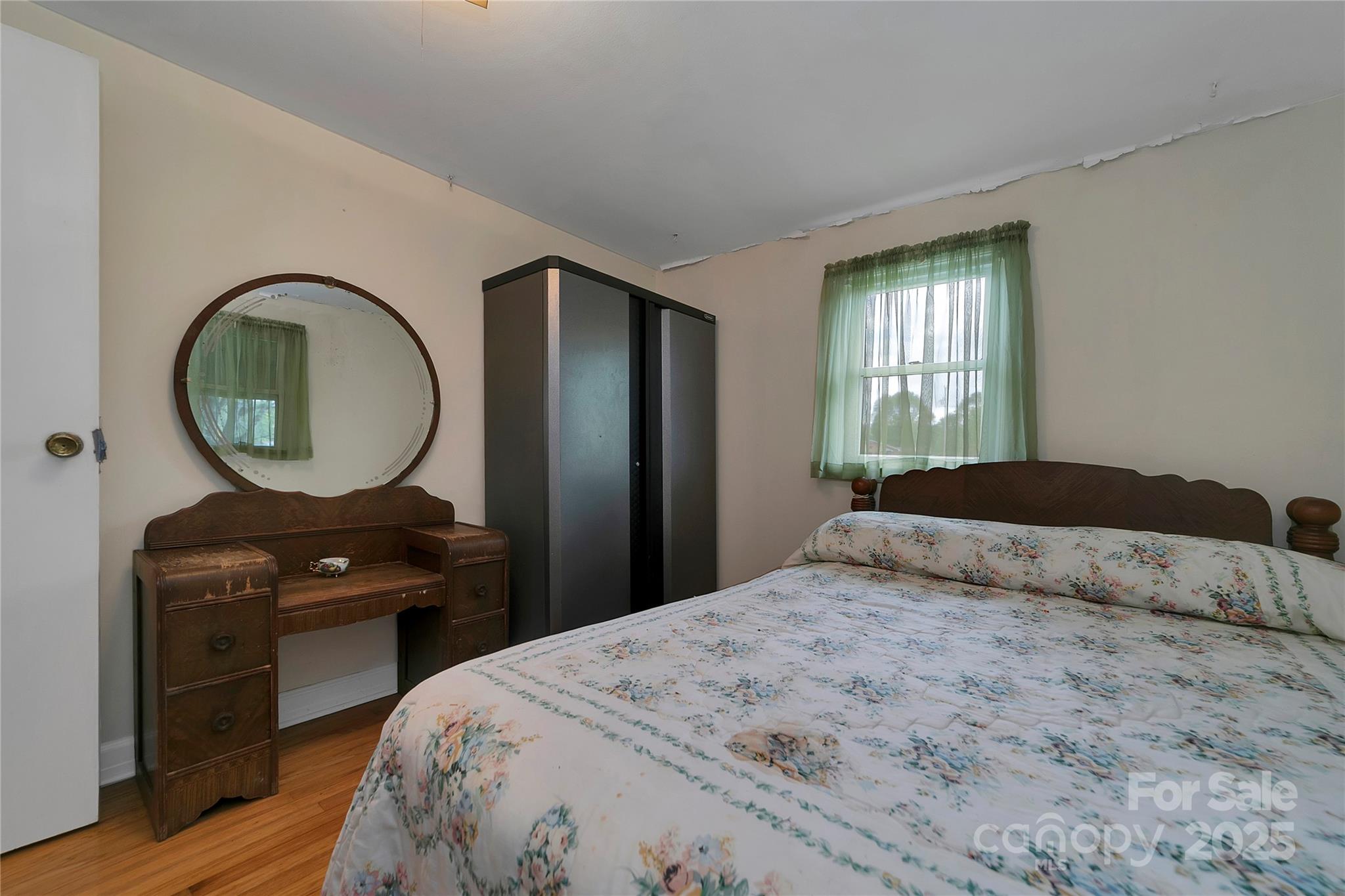 128 Summit Avenue — Brevard