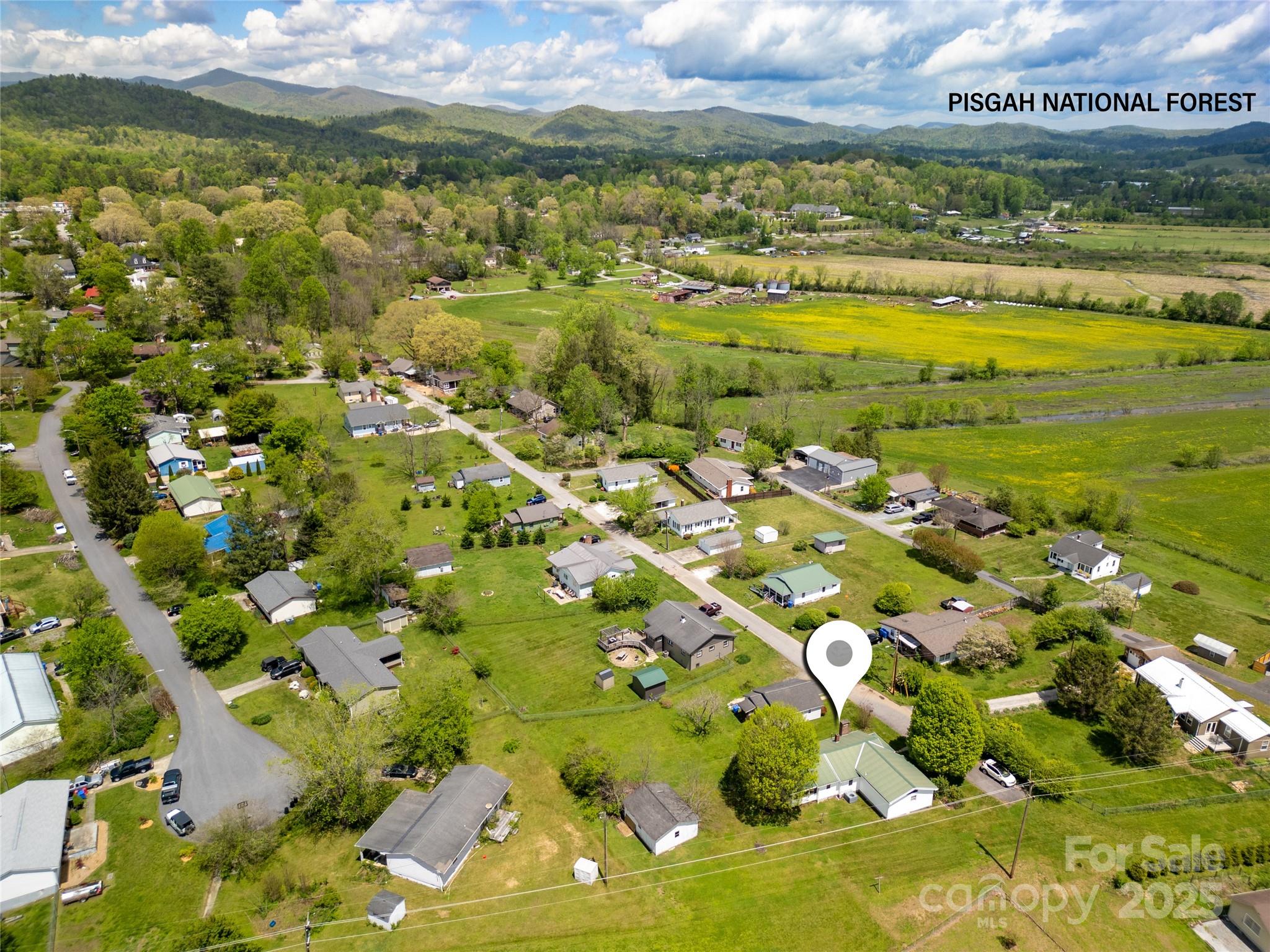 128 Summit Avenue — Brevard