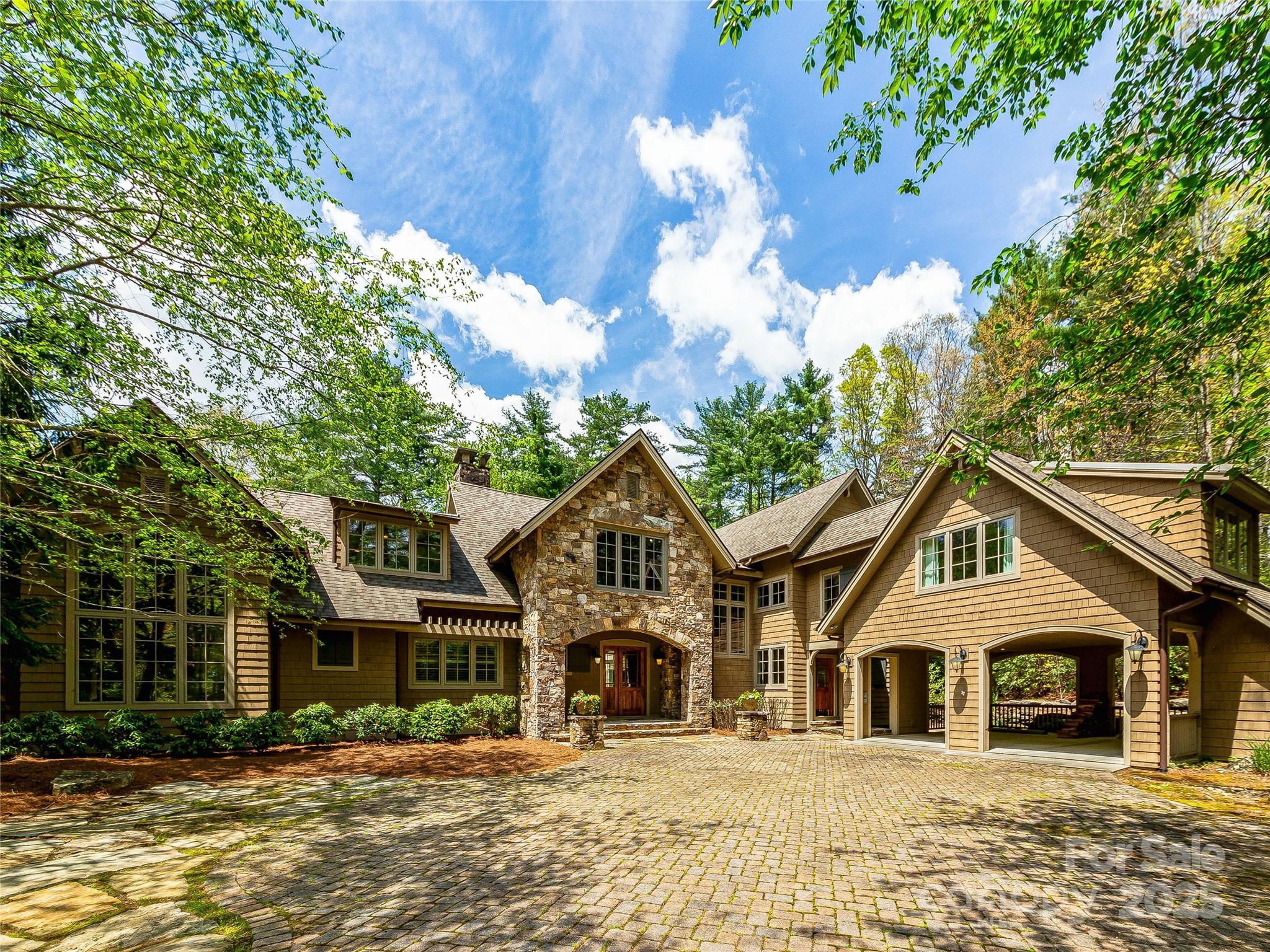 228 Mills Creek Trace — Lake Toxaway