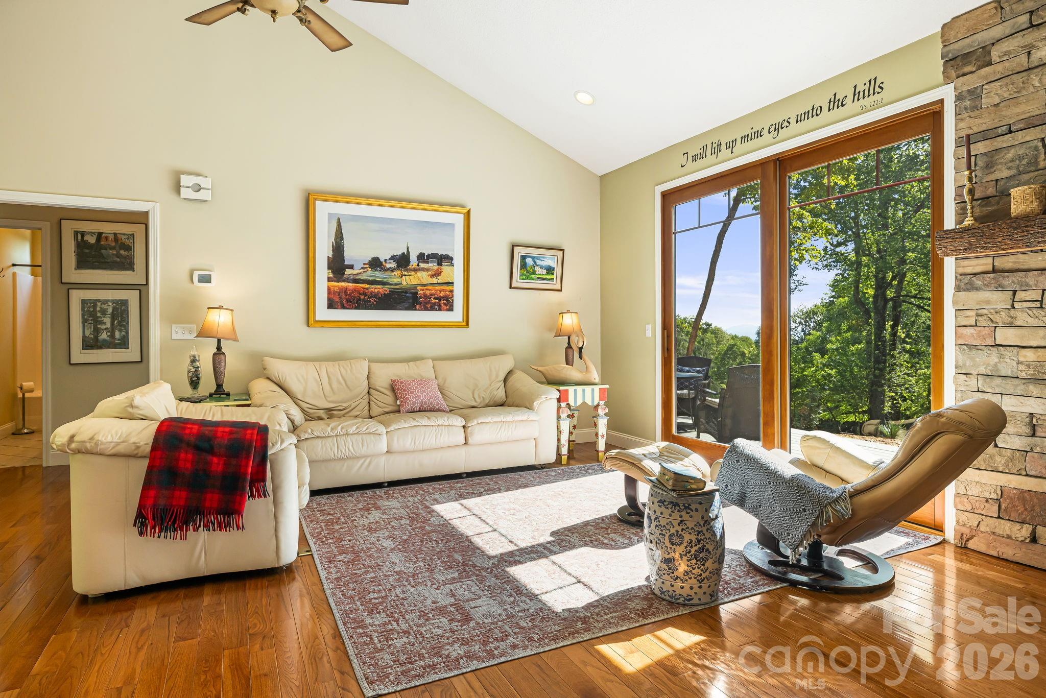 411 Alta Circle — Hendersonville