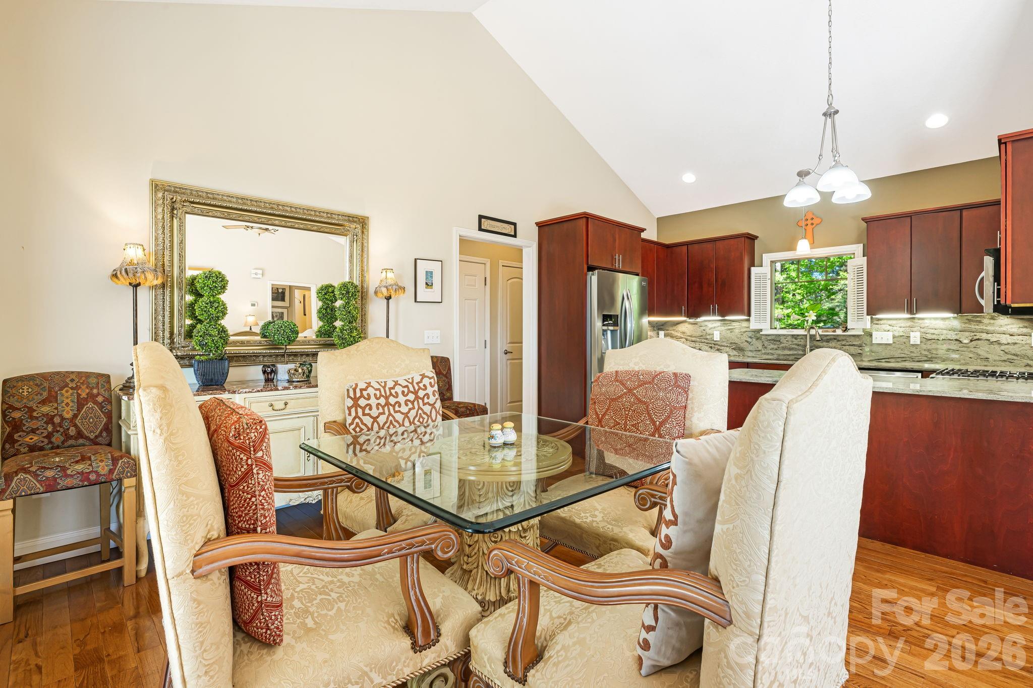 411 Alta Circle — Hendersonville