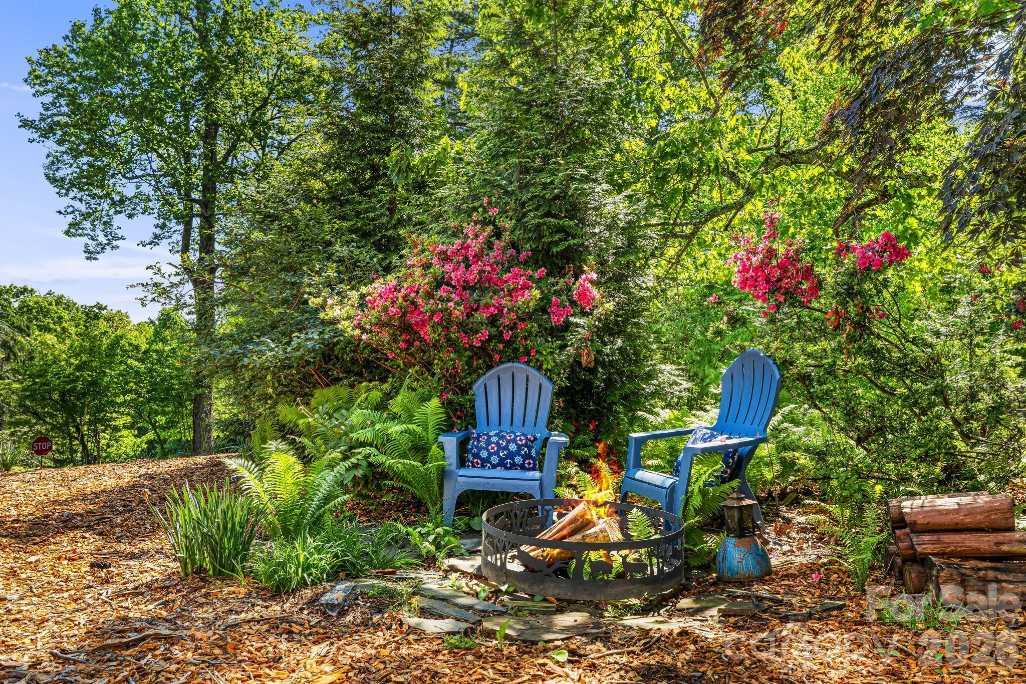 411 Alta Circle — Hendersonville
